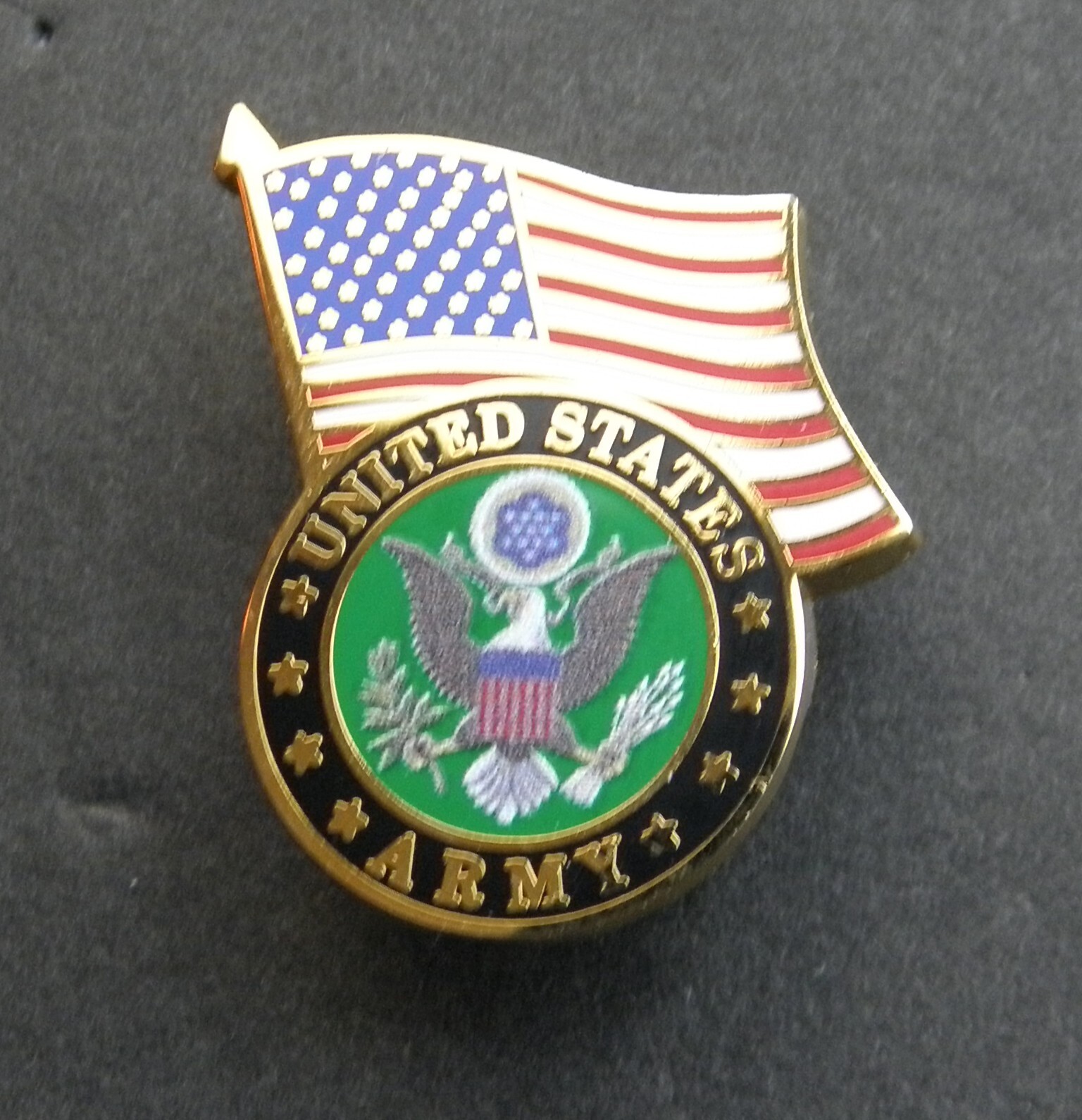 ARMY VETERAN USA FLAG LAPEL PIN BADGE 1 x 1.25 INCHES
