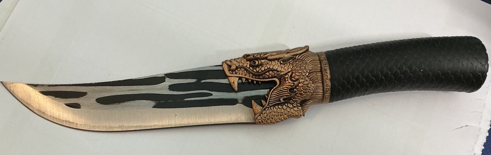 Bone-Cutting Stainless Dragon Knife W/ Sheath BRAND NEW
