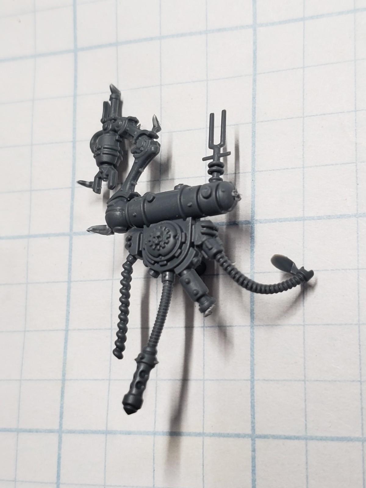 Warhammer 40k Adeptus Mechanicus Bits Technoarcheologist Backpack w Servo Claw