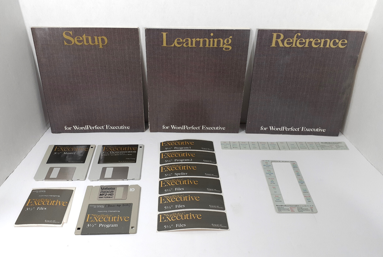 1987 WordPerfect Executive Manuals 3.5" Floppy Disks w Labels  Original  Vintage