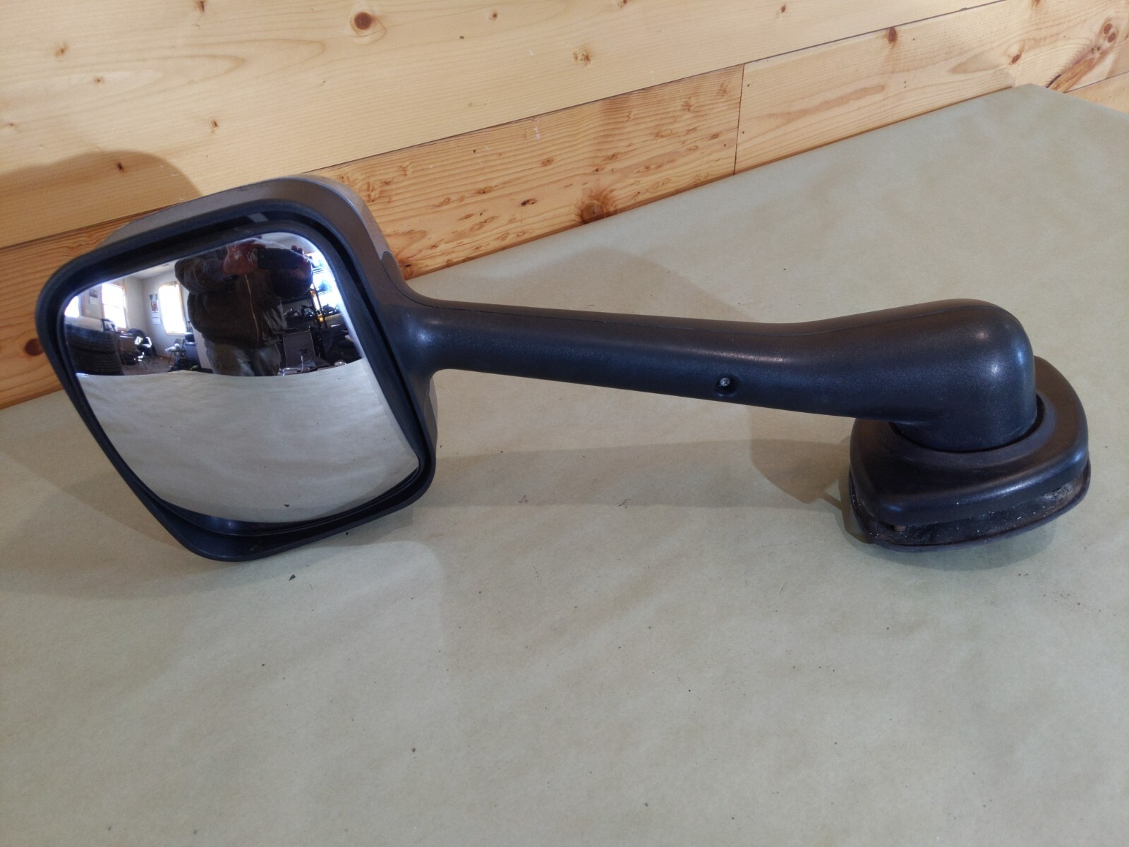 2008-2021 Freightliner CASCADIA Right Hood Mirror Used P/N A2266565003