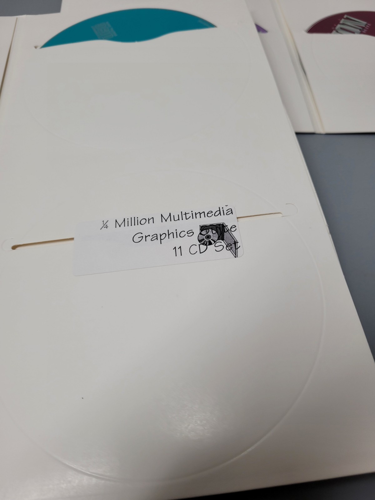 Quarter Million Multimedia Graphics 11 CD-ROM PC Computer Big Box Windows 1998