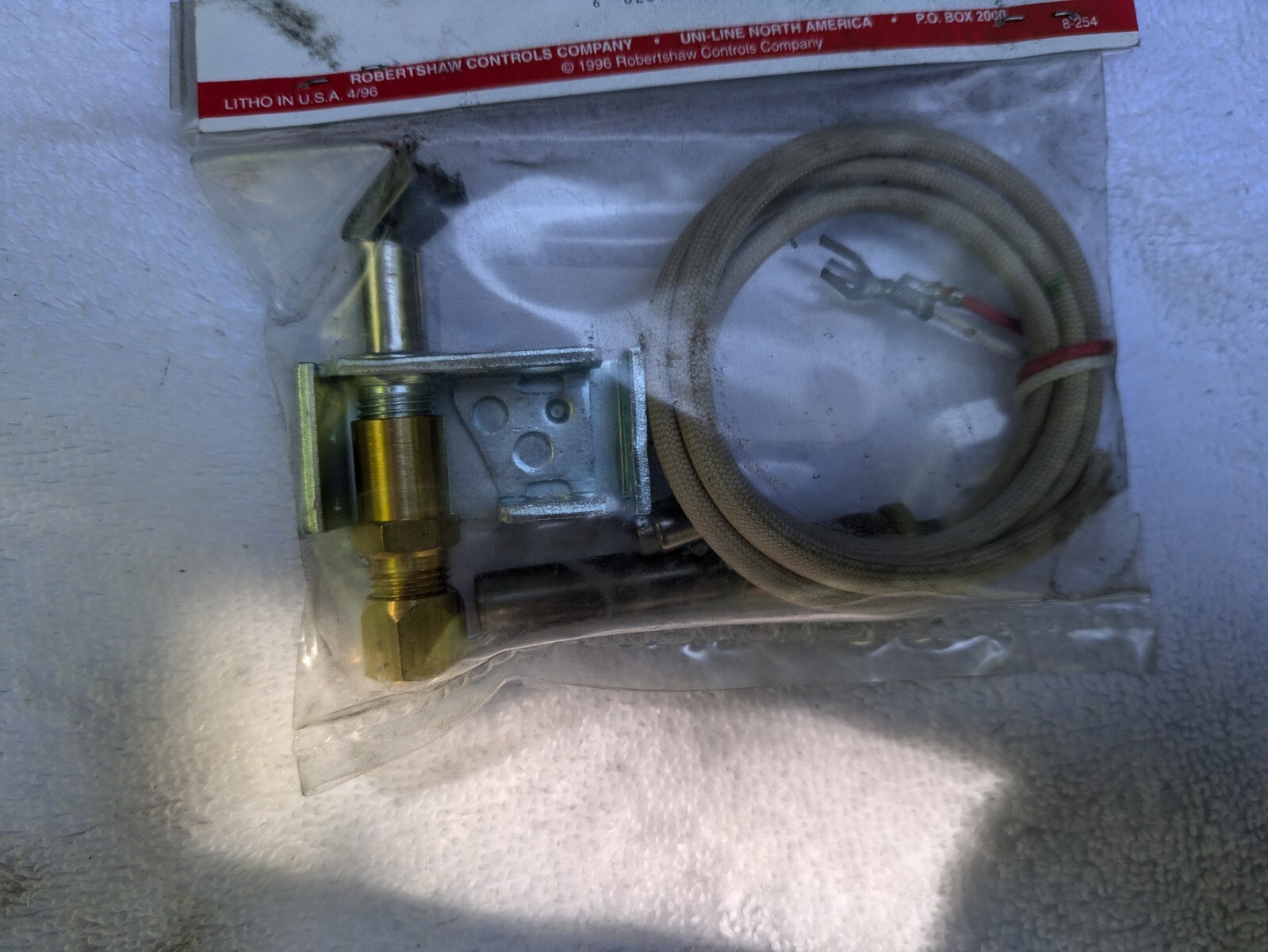 Robertshaw 1820-009 PG9 Right Hand Pilot Generator and Thermopile