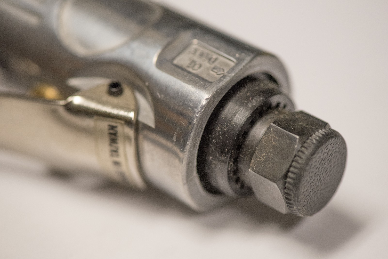 Angle Head Die Grinder 1/4" Shank Capacity DG-2 for Carbide Burr Tool Bit