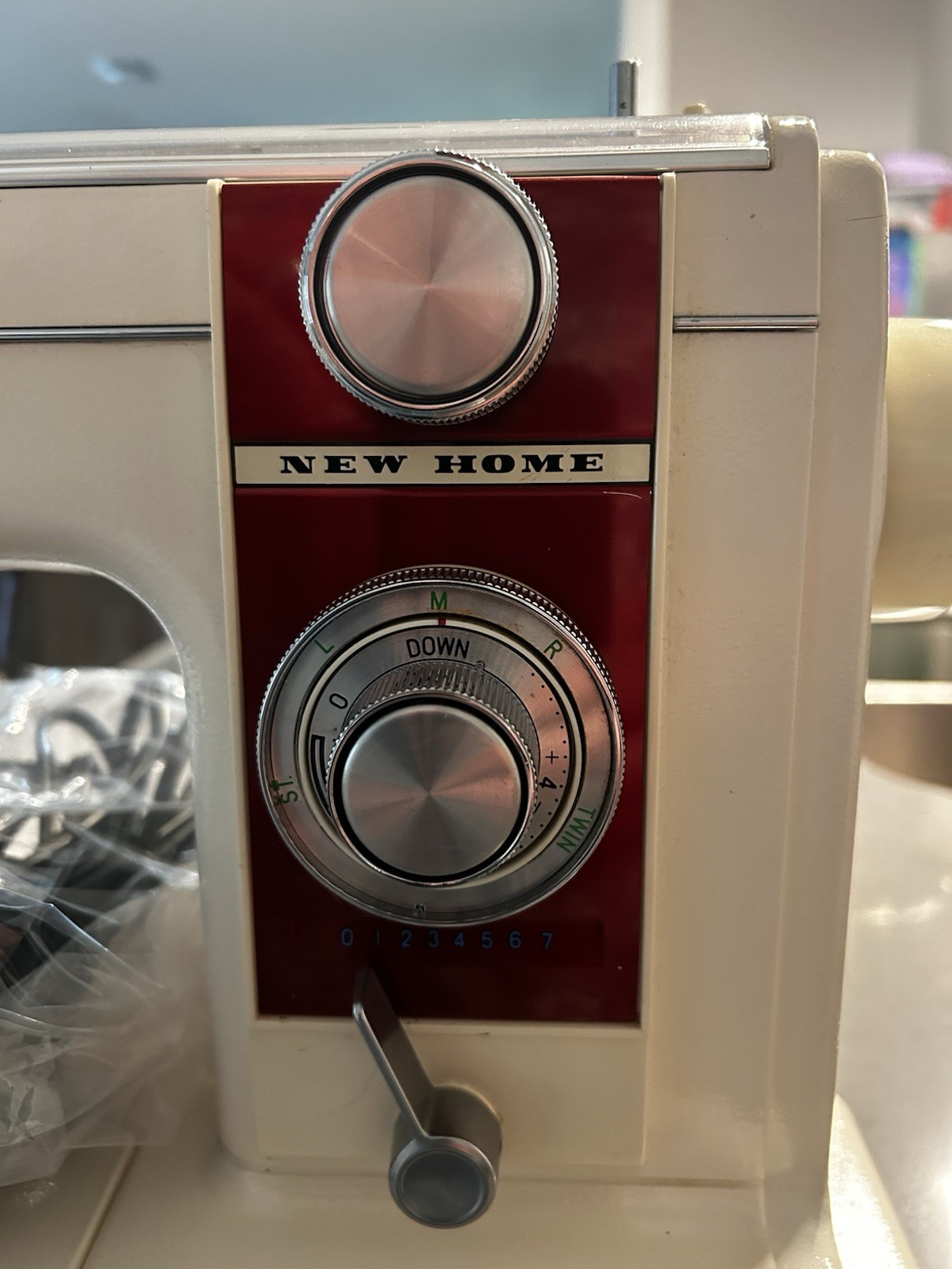 Vintage - New Home Sewing Machine - Model 900
