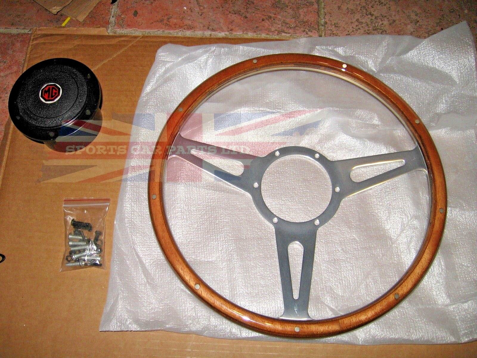 New 14" Laminated Riveted Wood Steering Wheel and Adaptor for MGA 1955-1962