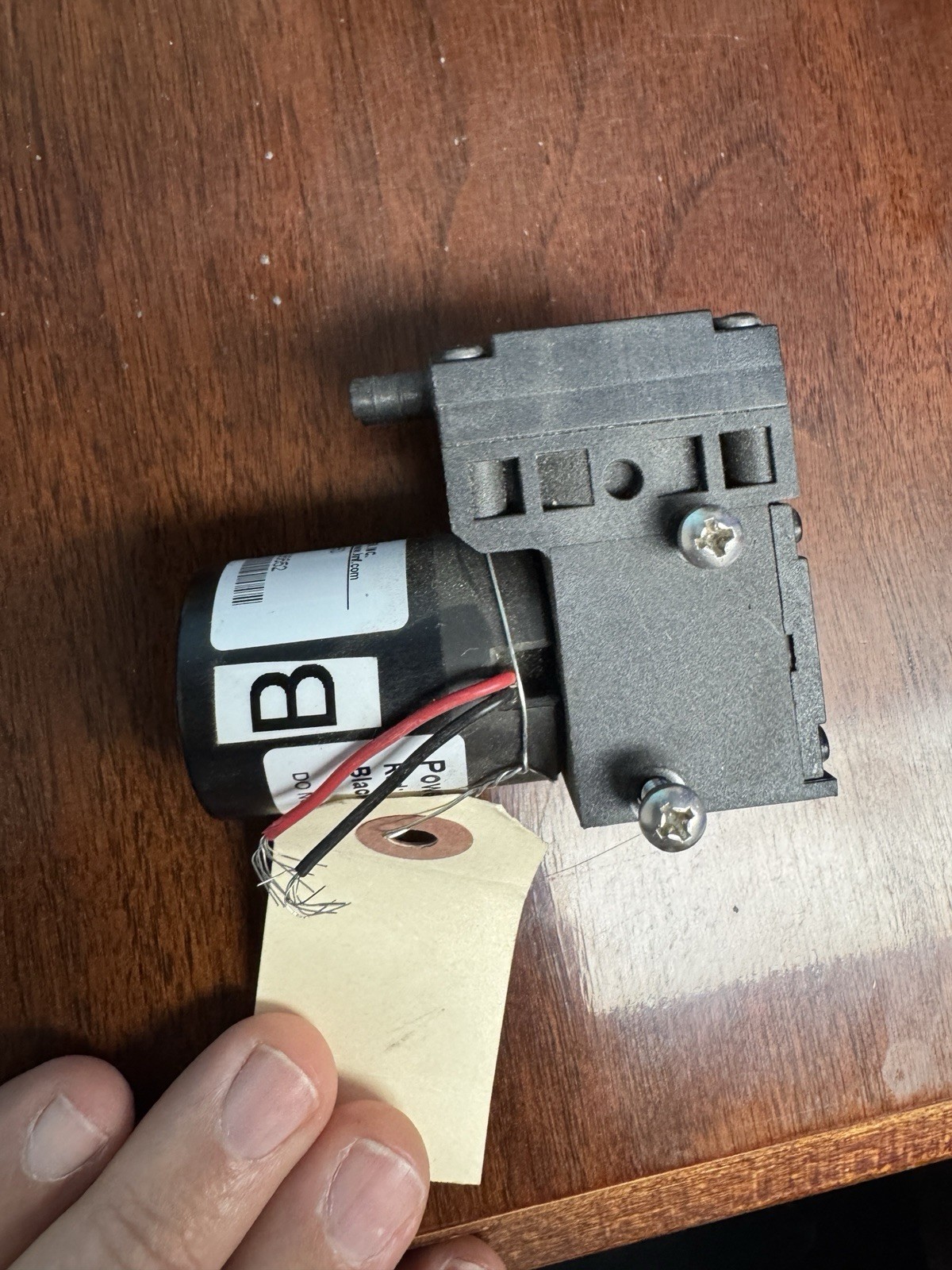 KNF 12v Type: MOU3213-NMP850
