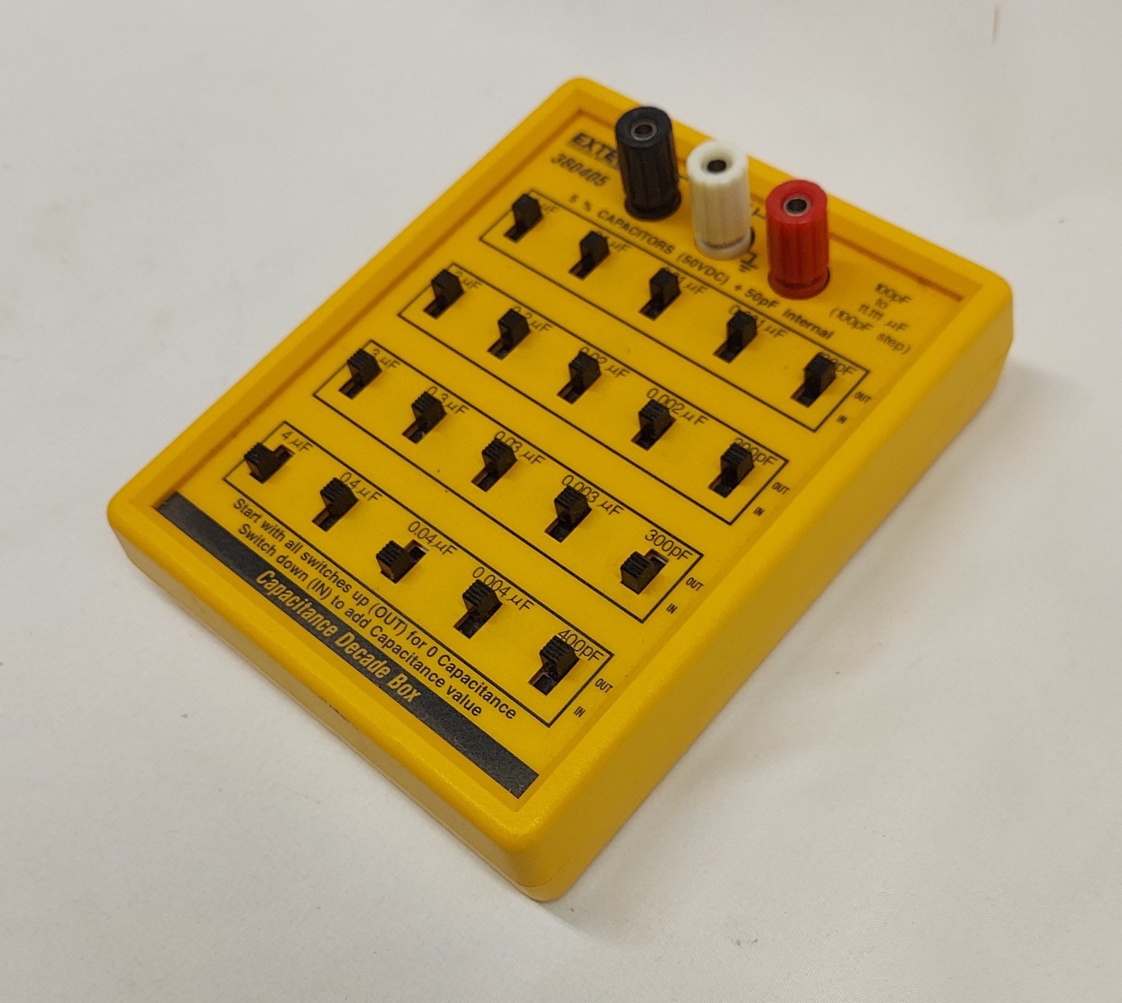 Extech 380405 Capacitor Decade Box - 100pf to 11.111uF