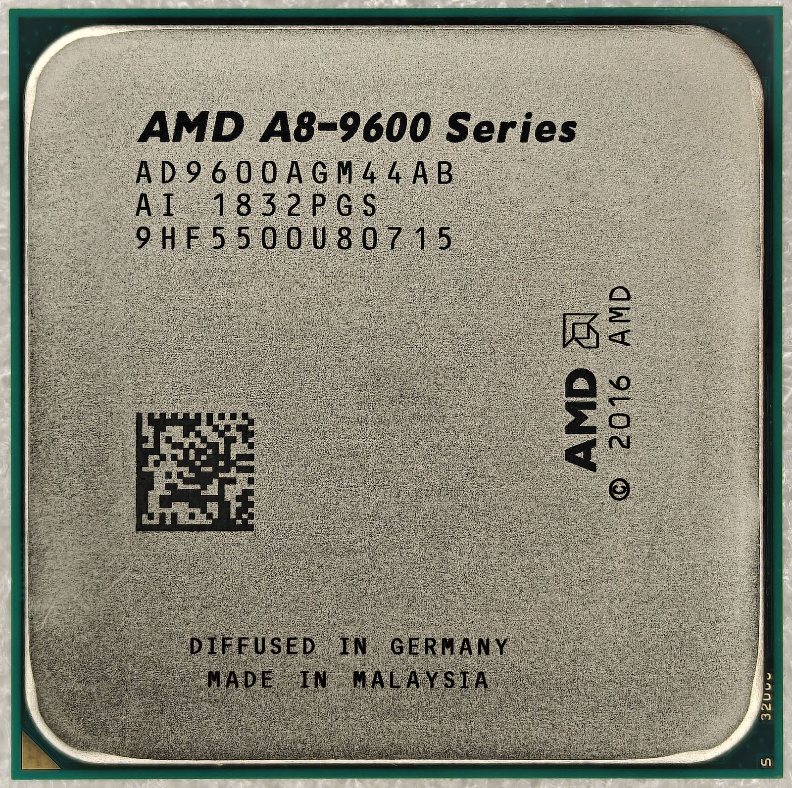 AMD A8-9600 Quad Core ''Bristol Ridge'' Processor 3.1 - 3.4 GHz, FM2, 65W CPU