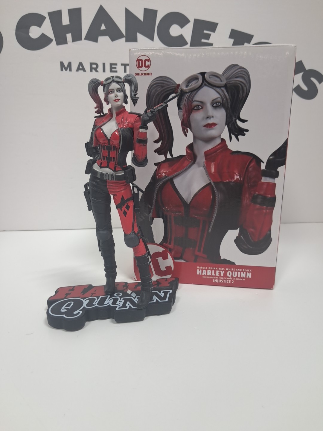 Harley Quinn Red, White & Black - HARLEY QUINN (INJUSTICE 2) 8 In Maquette Used