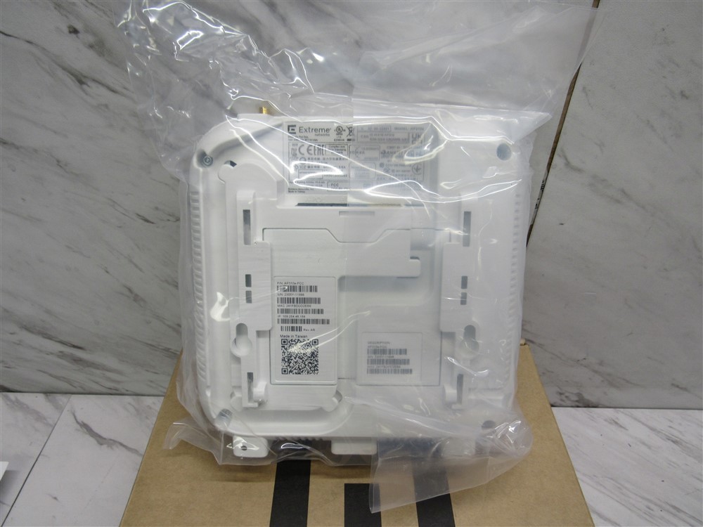 NEW OPEN BOX Extreme Networks ExtremeWireless AP310e!