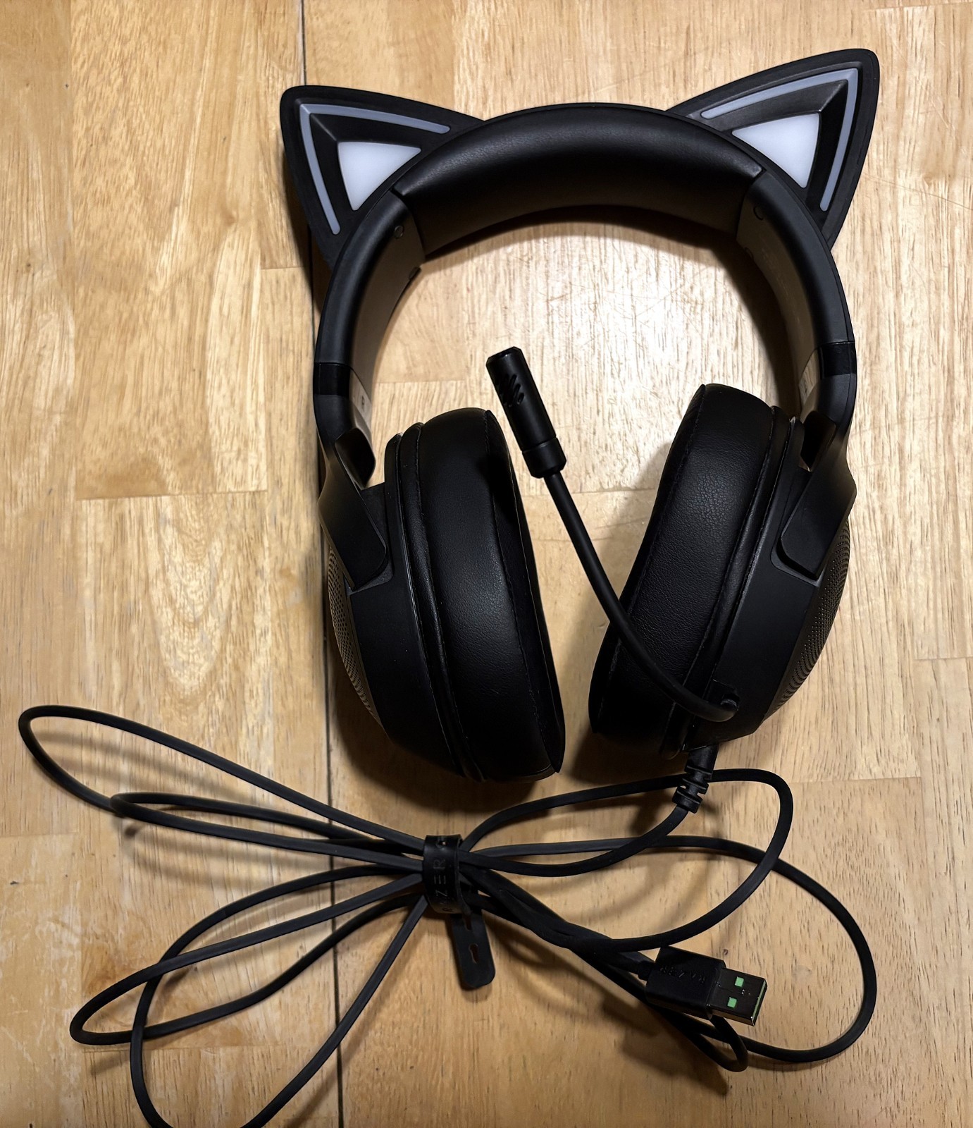 Razer Kraken Kitty V2 Pro Wired Over-Ear Gaming Headset - Black - send offer!!