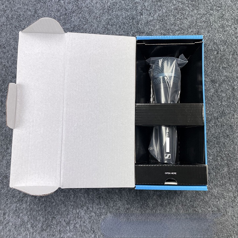 Sennheiser Professional E 945 Dynamic Super-Cardioid Vocal Microphone Wired