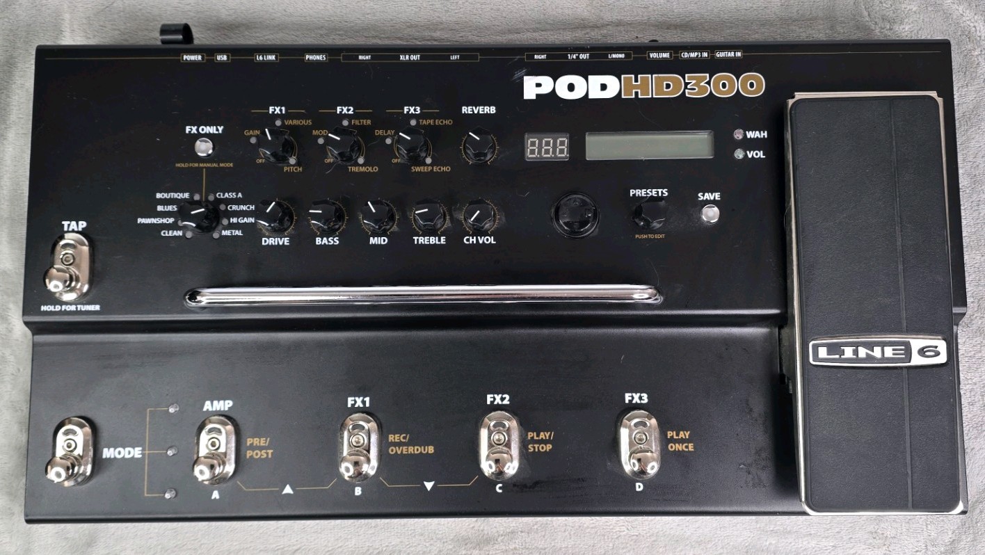 Line 6 POD HD300 Guitar Multi-Effects Processor w/ Expression Pedal Tested
