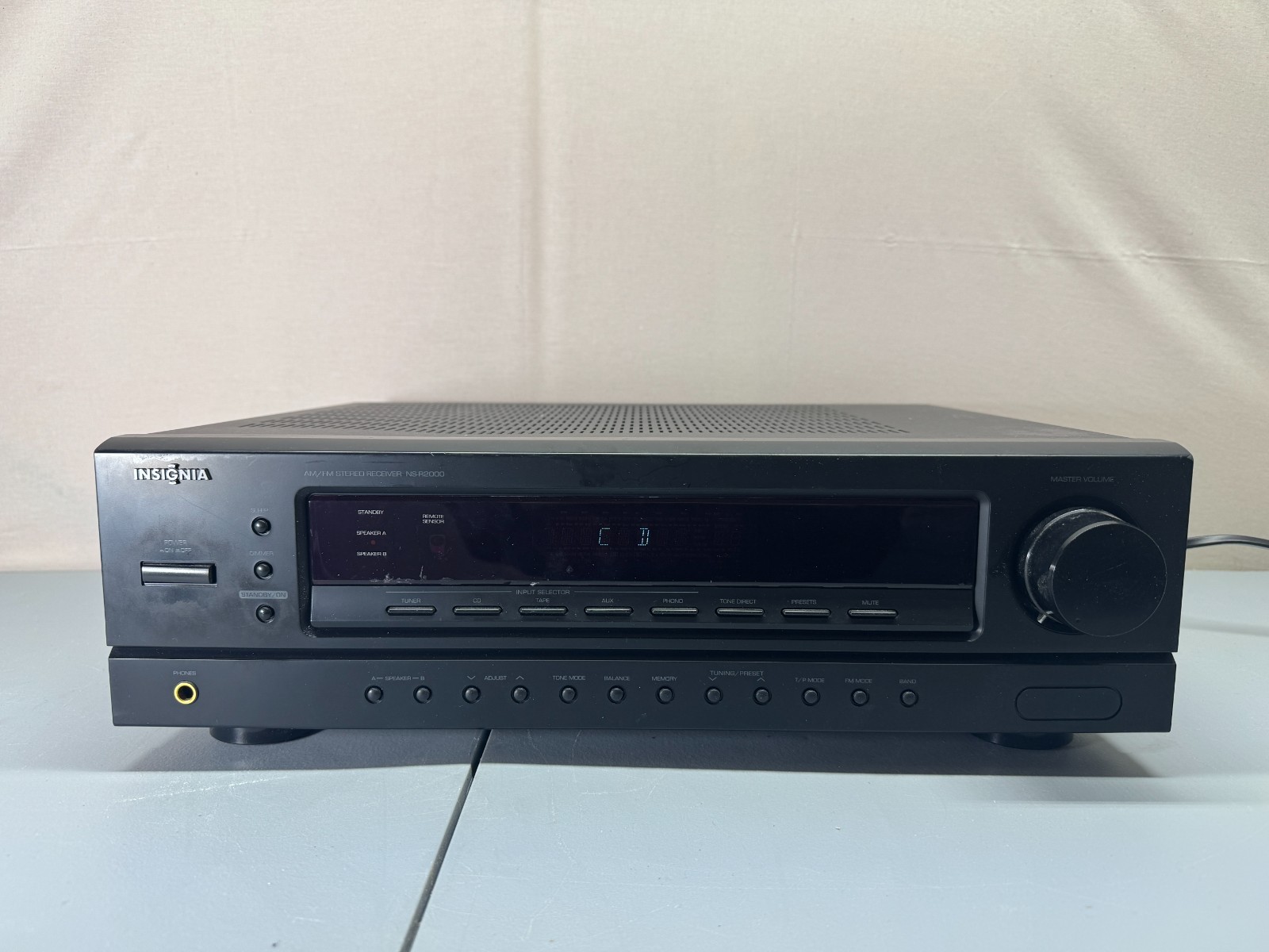 Insignia NS-R2000 Receiver HiFi Stereo Vintage 2 Channel Radio Phono Home Audio