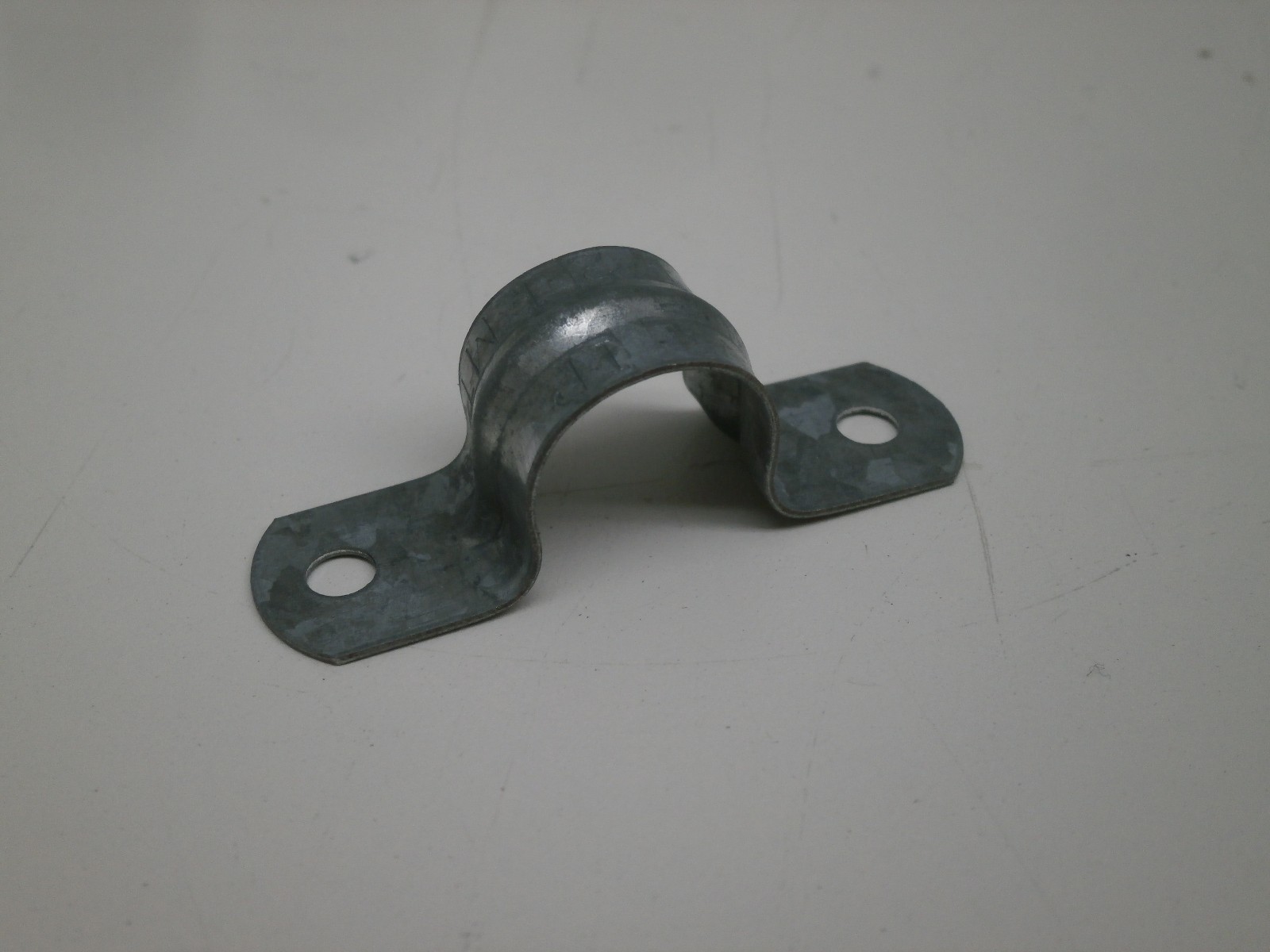 Lot of (200) Hubbell Raco 2092 1/2" 2-Hole EMT Conduit Strap Two-Hole ½" Steel