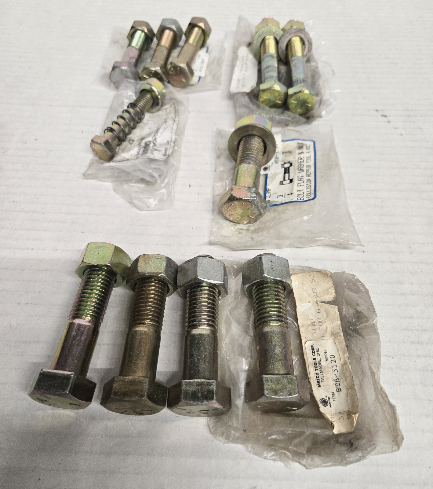 MO-CLAMP Bolts and Nuts