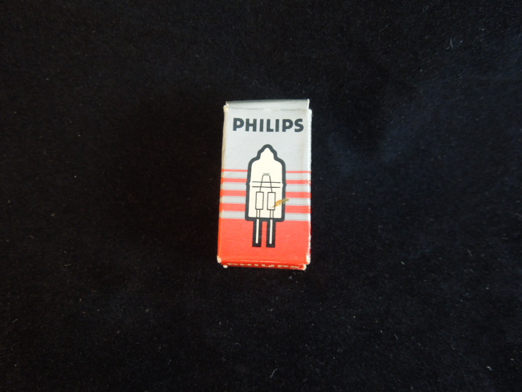 Phillips repalcment bulb 5972 6v 10 w made in holland