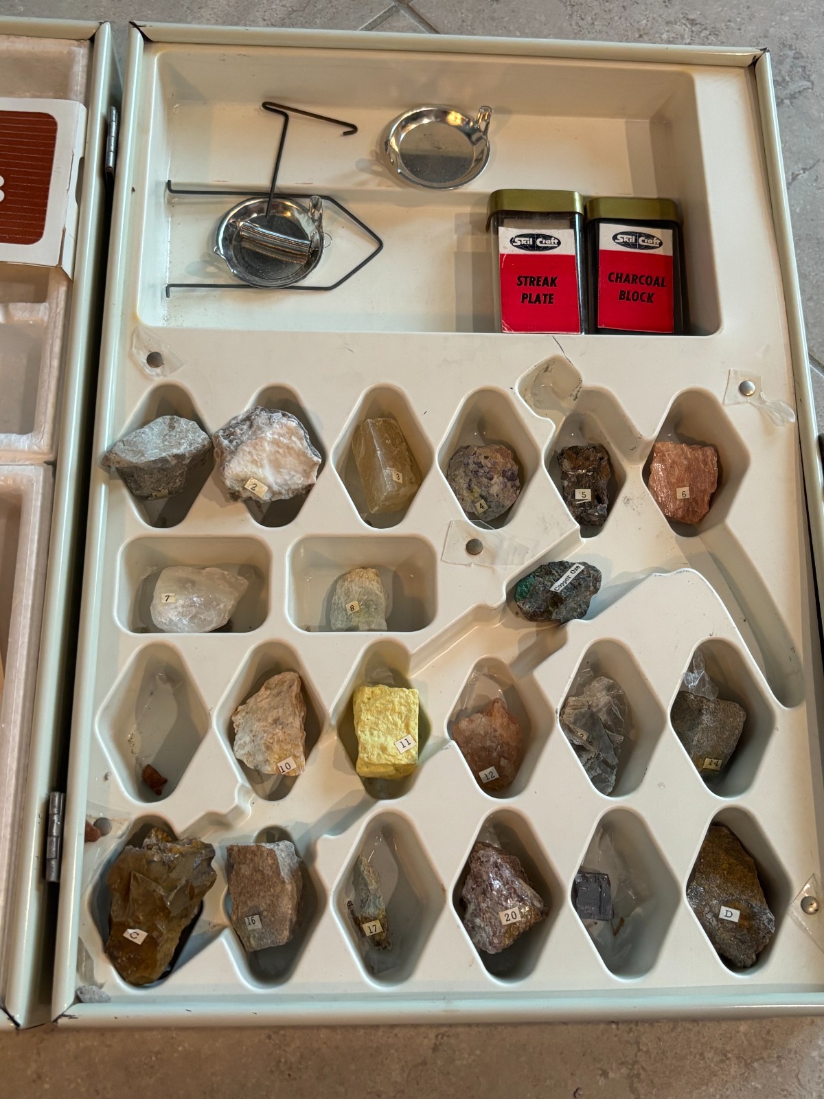 Vintage 60s Skilcraft Geology Lab Student Science Kit Rock Mineral Samples Box