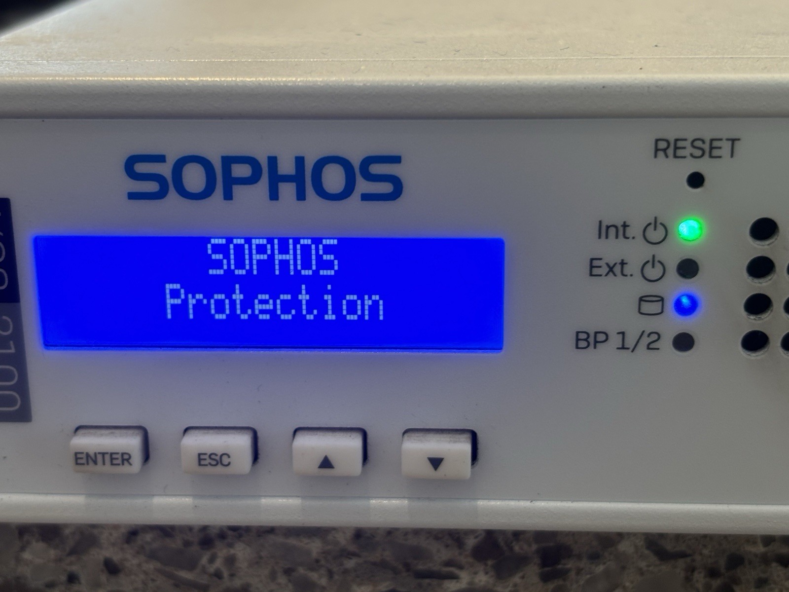 Sophos XGS 3100 Network Security/Firewall Appliance w/ Rack Ears and Power Cable