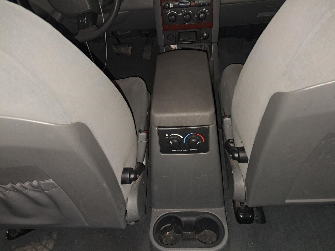 Driver Left Front Spindle/Knuckle Fits 04-09 DURANGO 1516512