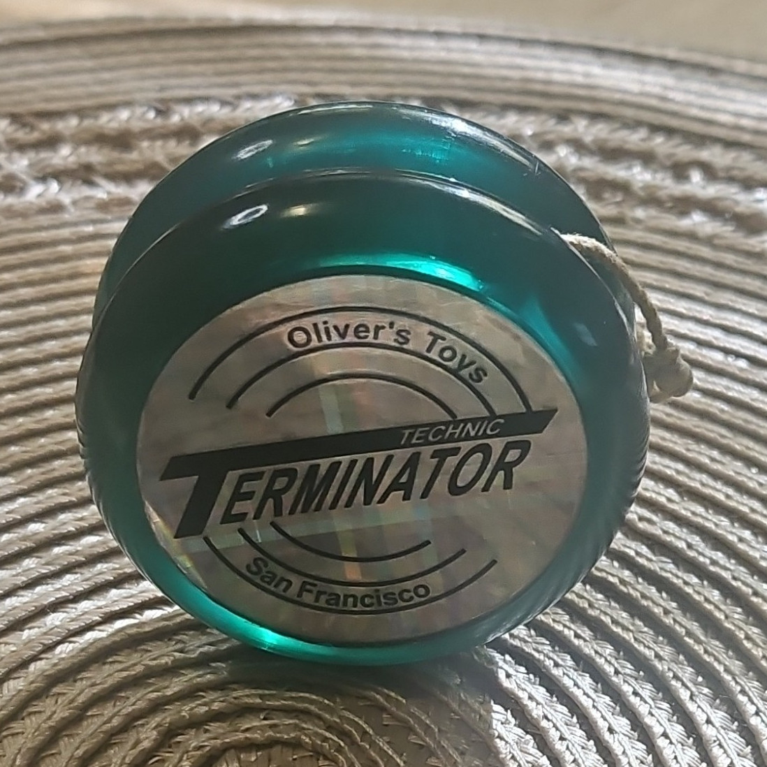 Vintage Olivers Toys Technic Terminator Yo-Yo Green San Francisco 1997 Wood Core