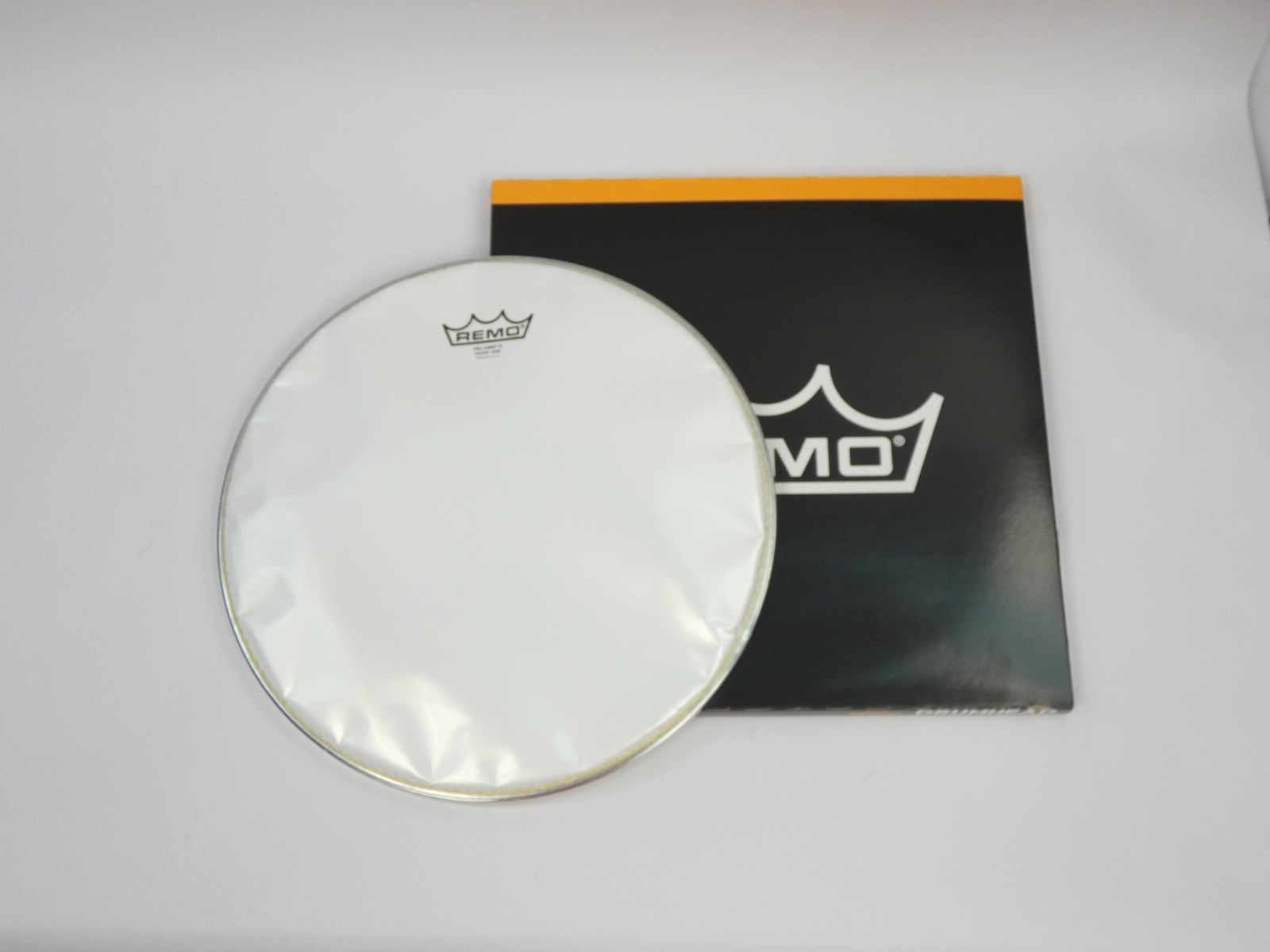 BRAND NEW (Open Box) Remo KL-0214-SA 14" Falams II Smooth White Snare Drum Head