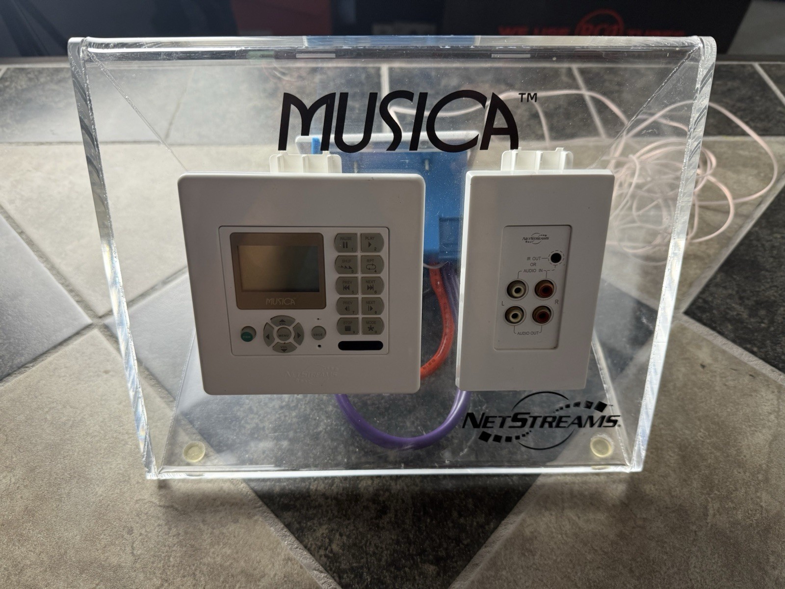 NetStreams MU5066 Musica Keypad Amplifier Audio Port Audio Control
