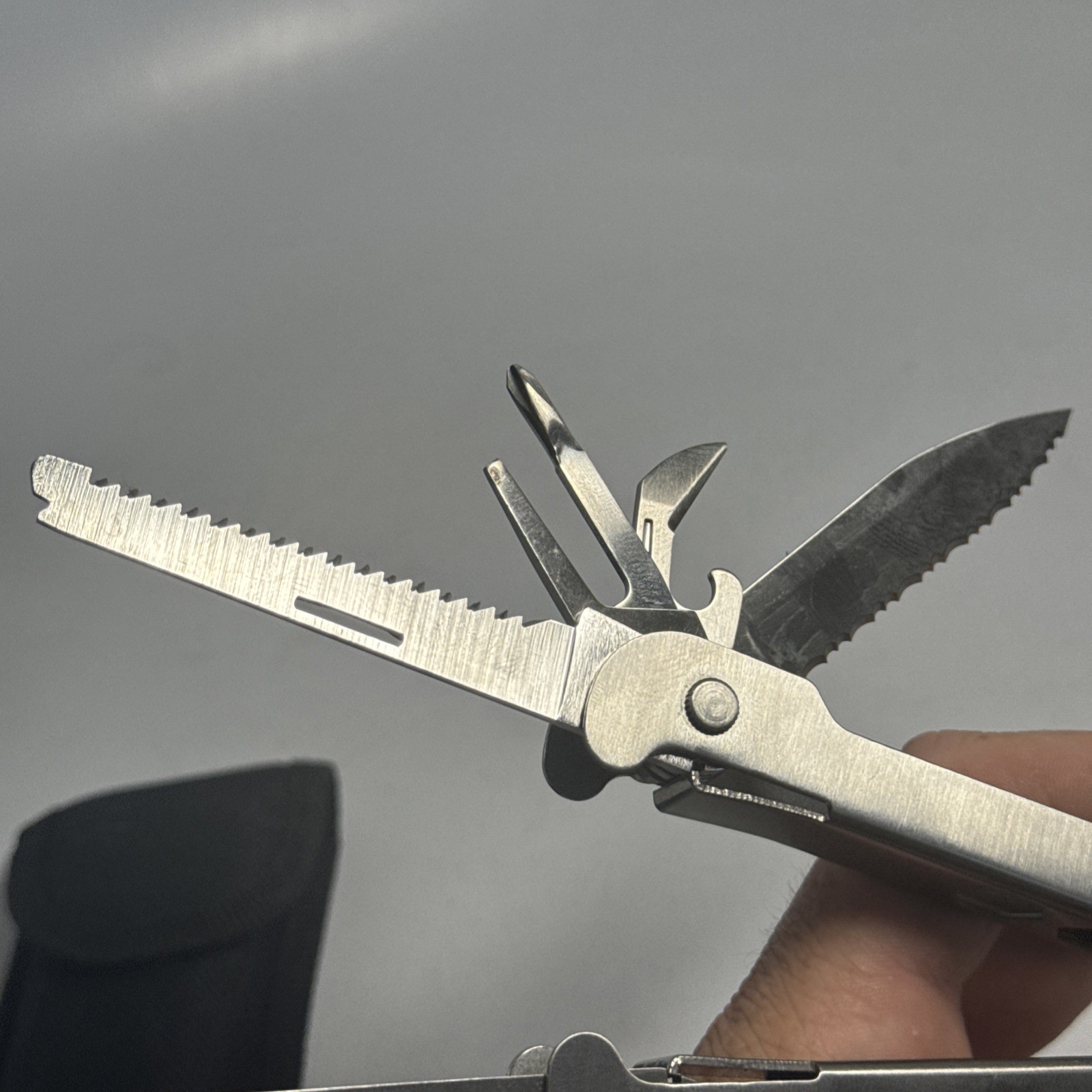 Mint Protocol 11 N 1 Silver Multi Tool + Belt Sheath Knife Blade Pliers Clean