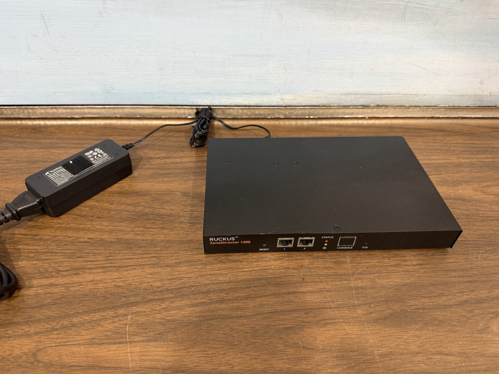 Ruckus ZoneDirector 1200 Smart Wireless LAN Controller ZD1200 901-1205-UN00