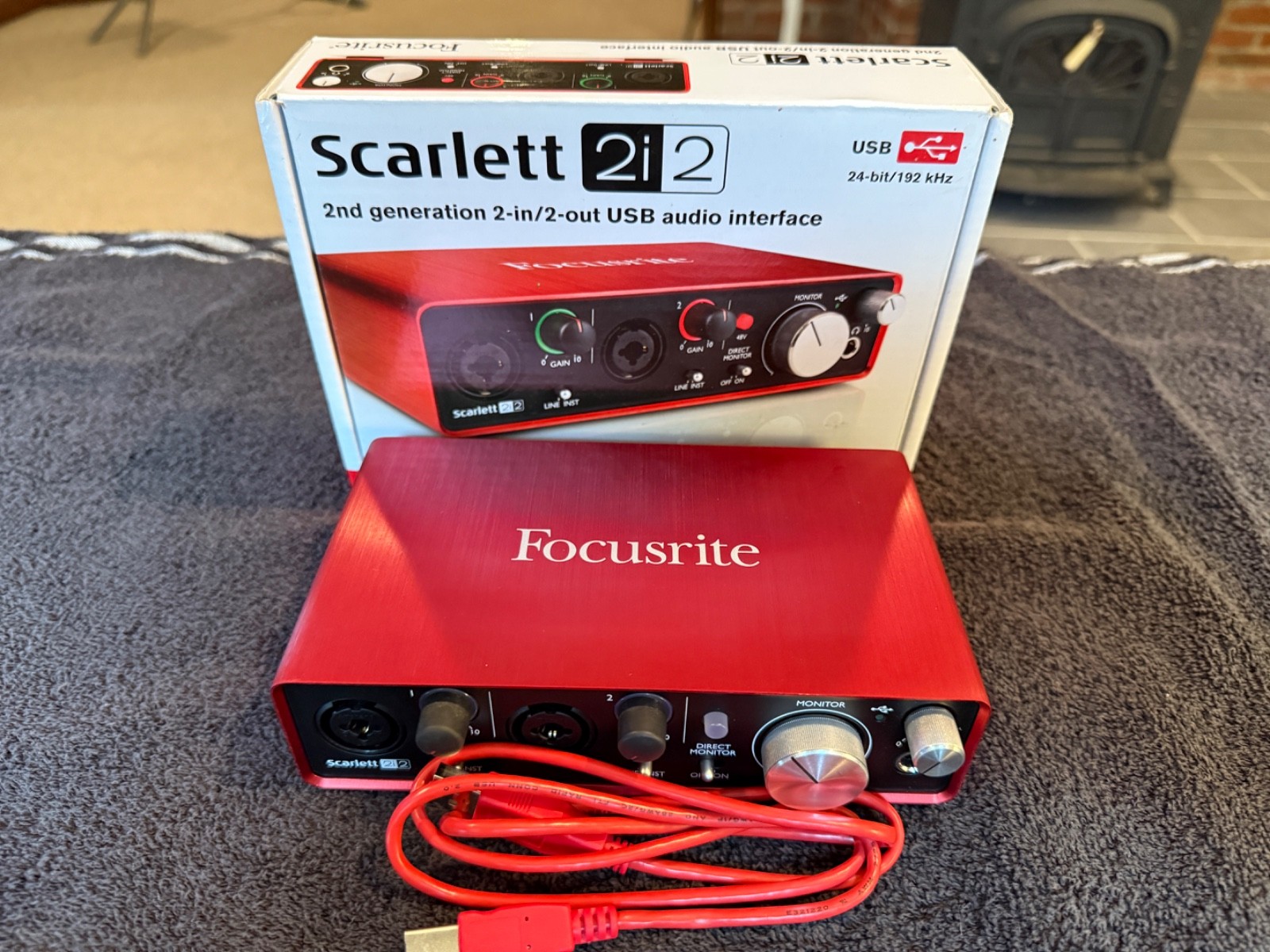 Focusrite Scarlett 2i2 2-Channel USB Audio Interface - AMS-SCARLETT-2I2-2ND-GEN