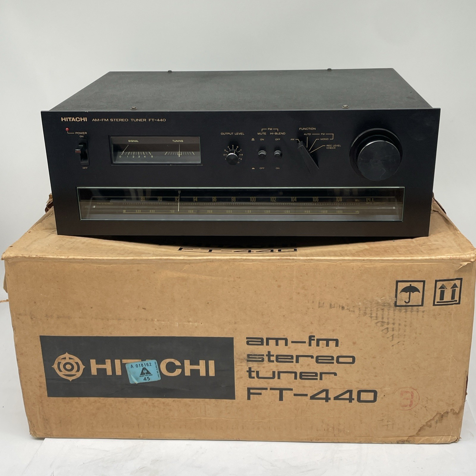 Hitachi FT-440 AM/FM Stereo Tuner Vintage Japan W/ ORIGINAL BOX PACKING RARE