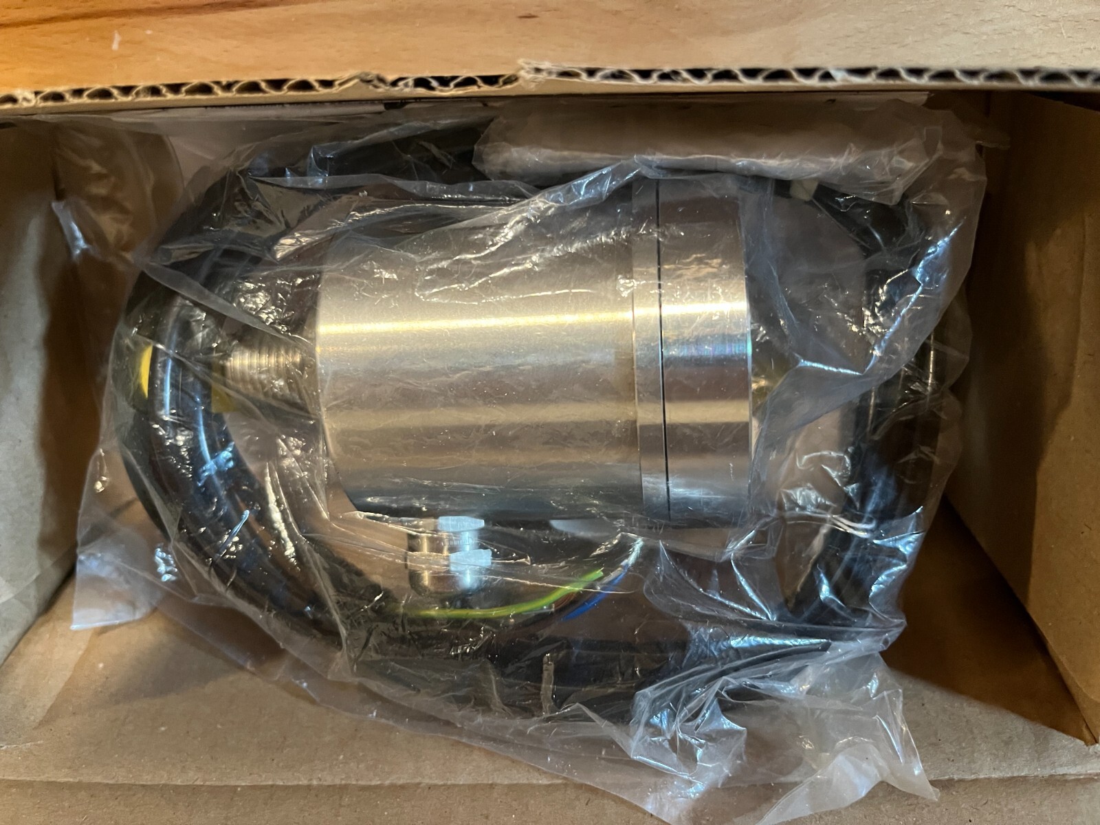 Weber Sensors 4120.53M flow-captor stainless steel LED metering flow switch