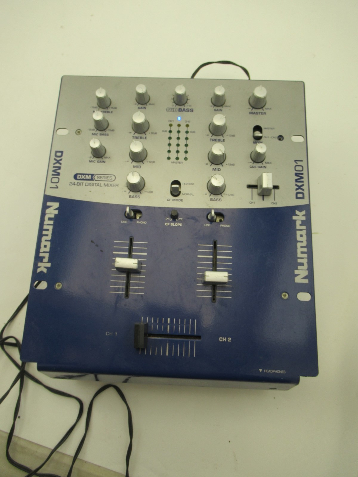 Numark DXM01 24-Bit 2-Channel Digital DJ Mixer w/Power Adapter