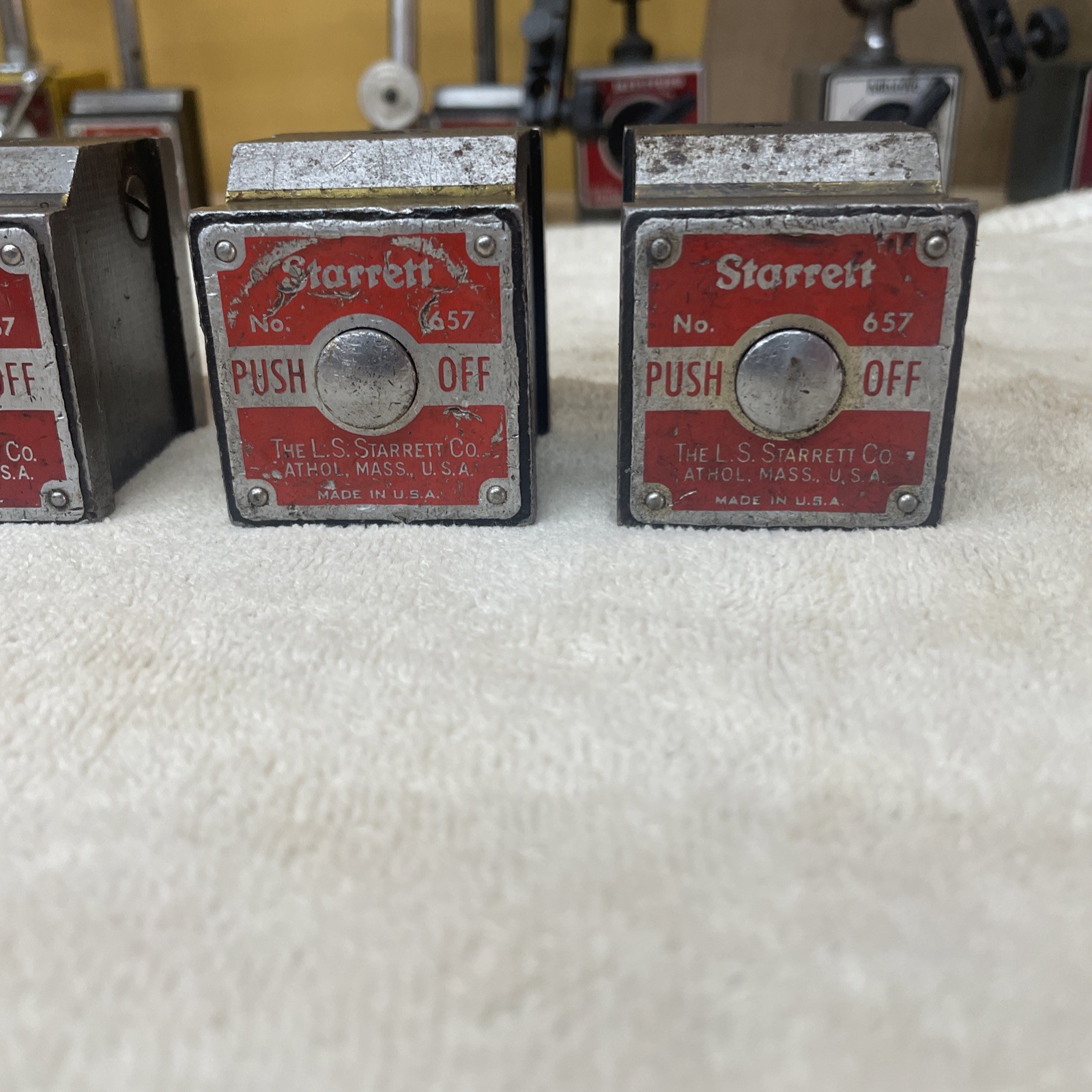(1) Starrett No 657 Magnetic Base Only