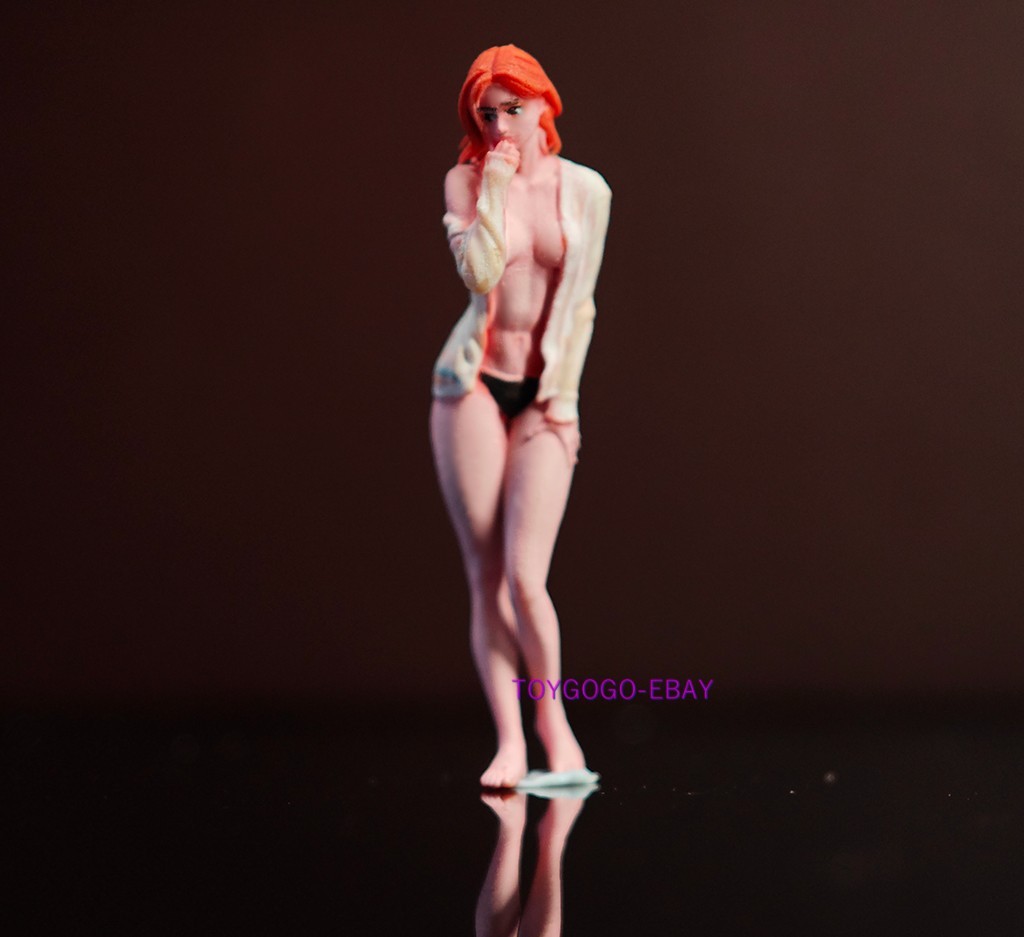 miniature 1/64 figure your girlfriend wearing  sexy underwear all wet diorama