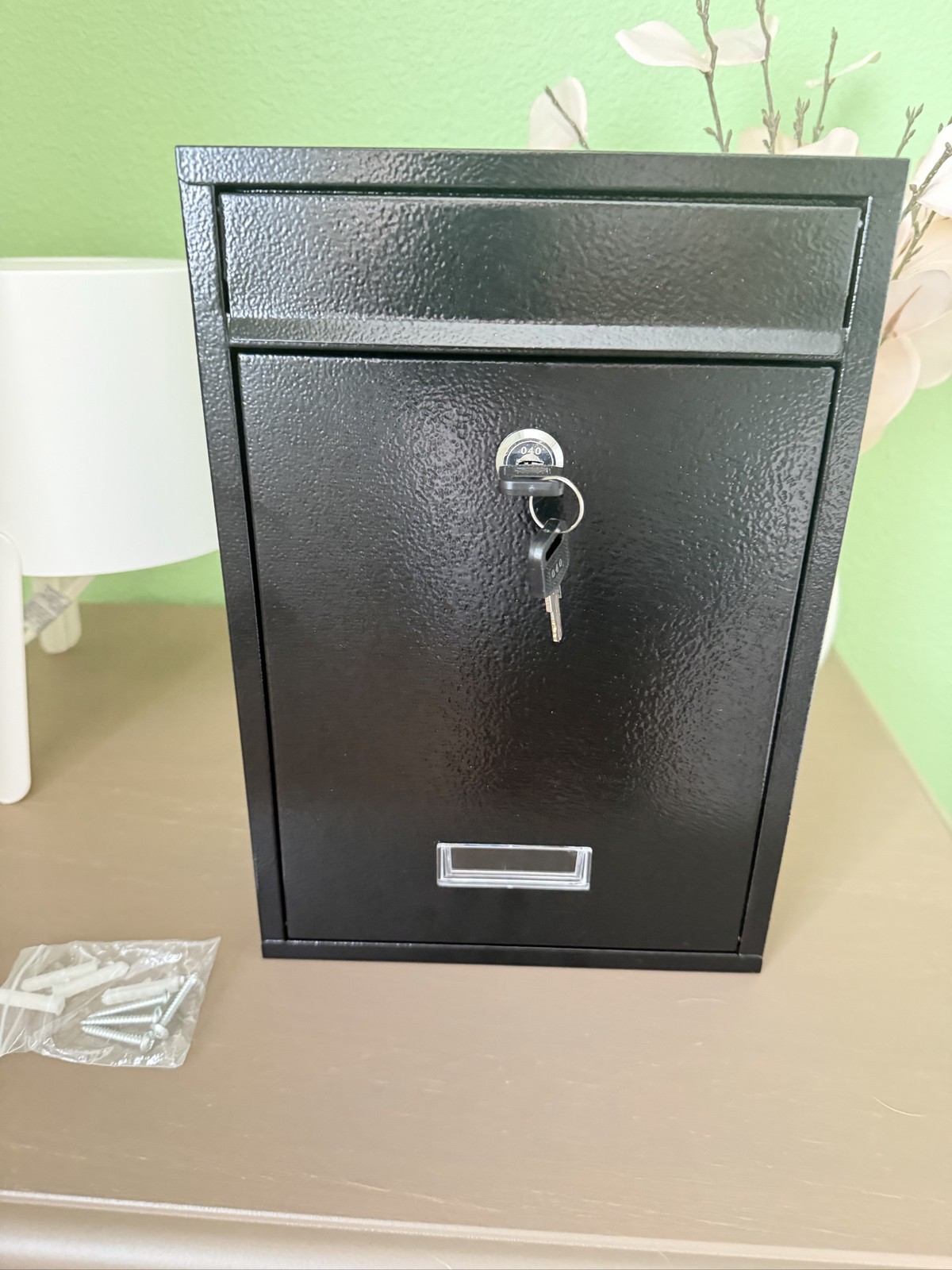 Black Wall Mount Secure Mailbox w/ Keys Letter Drop Steel. New Open Box