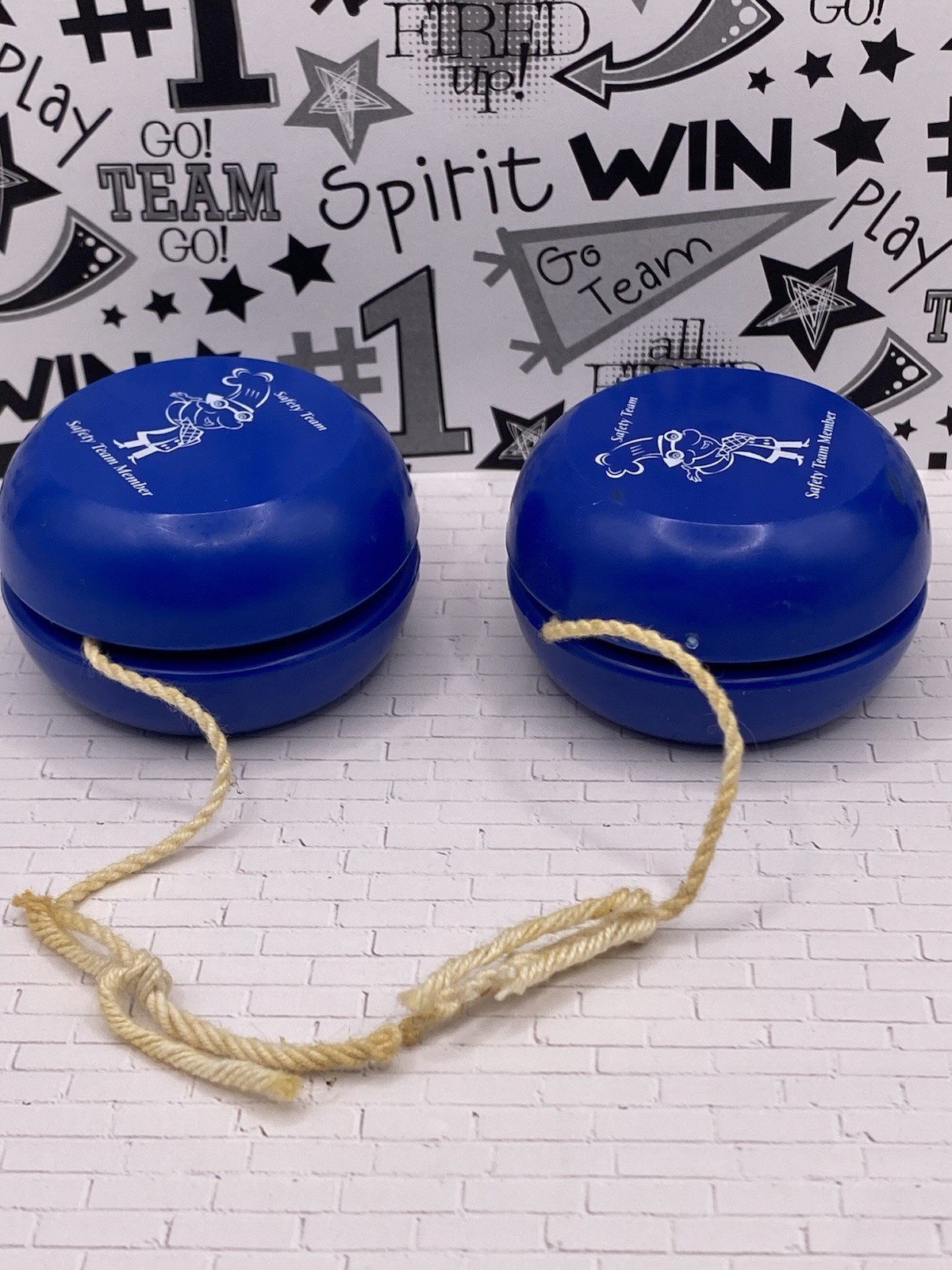 Vintage Blue Plastic Yo-Yo 77 kids by American Eagle