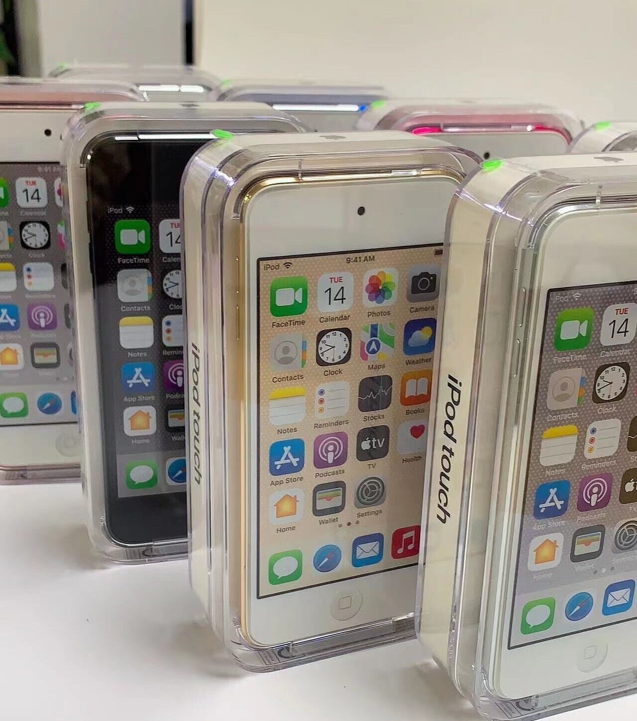 New Apple iPod Touch 7th Gen Gold 32GB ( MP4 Game Player) Sealed Box -Xmas Gifts