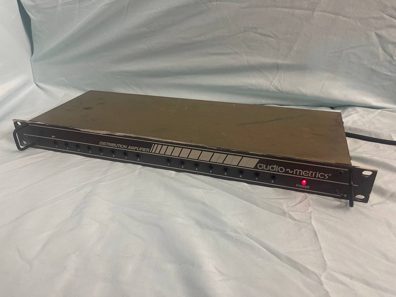 Audio-Metrics Rack Mount Distribution Amplifier 1U Powered Unit RE