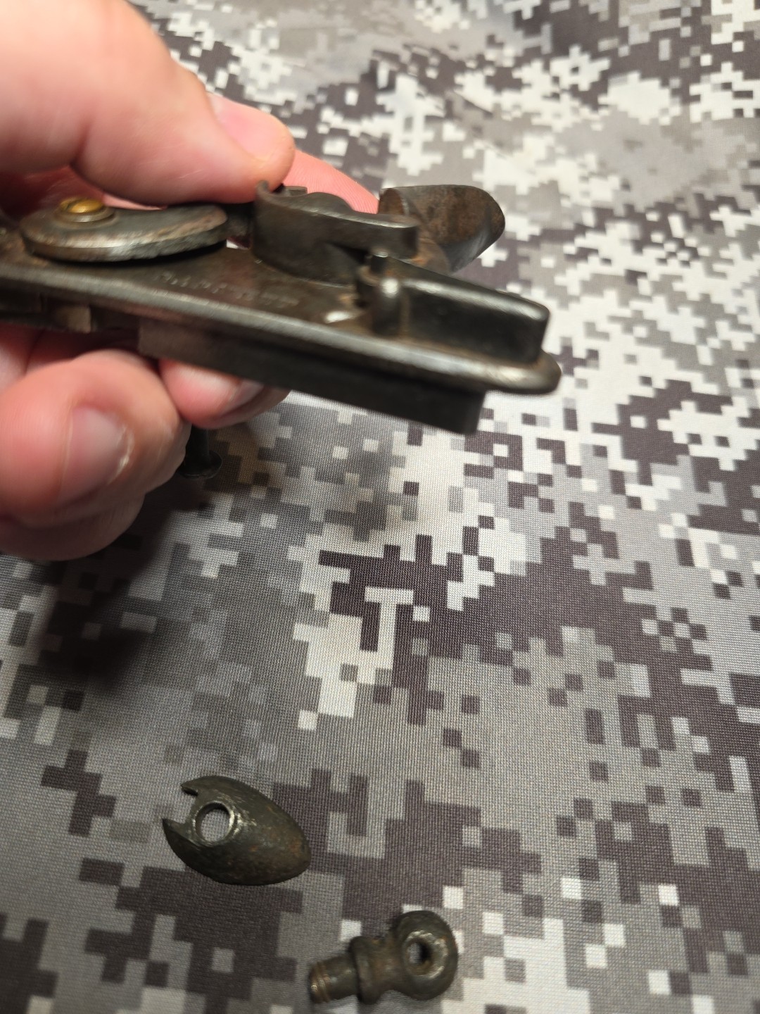 BARNETT BLACK POWDER MUZZLELOADER FLINTLOCK LOCK PISTOL HANDGUN LOCK