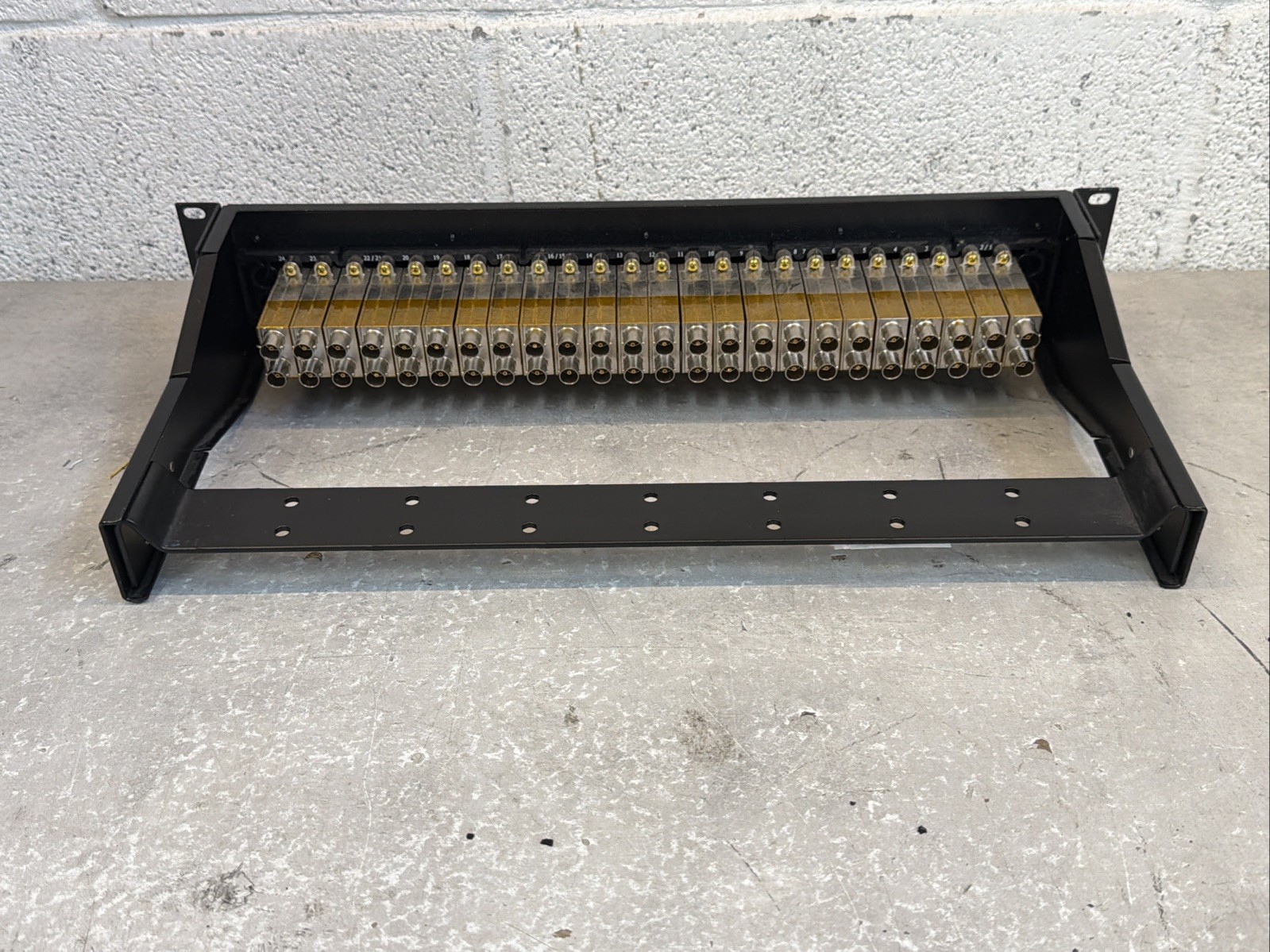 ADC PPI2224RS-SVJT-BK - Video Patchbay Rackmount 75 Ohm