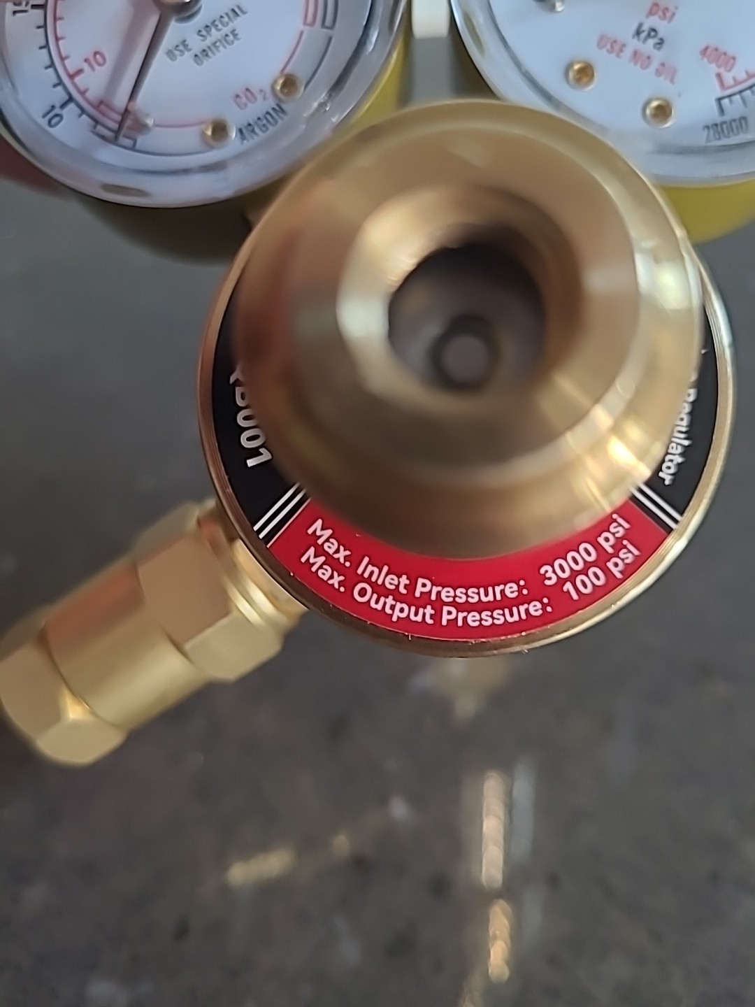 ARCCAPTAIN Argon/CO2 Regulator AR-QB001 AS SHOWN