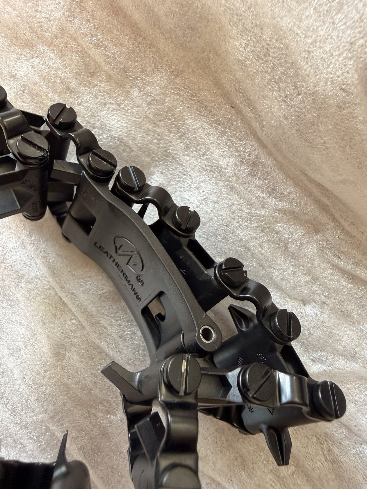 Leatherman Tread STYLE Stainless Steel Multitool Bracelet Black