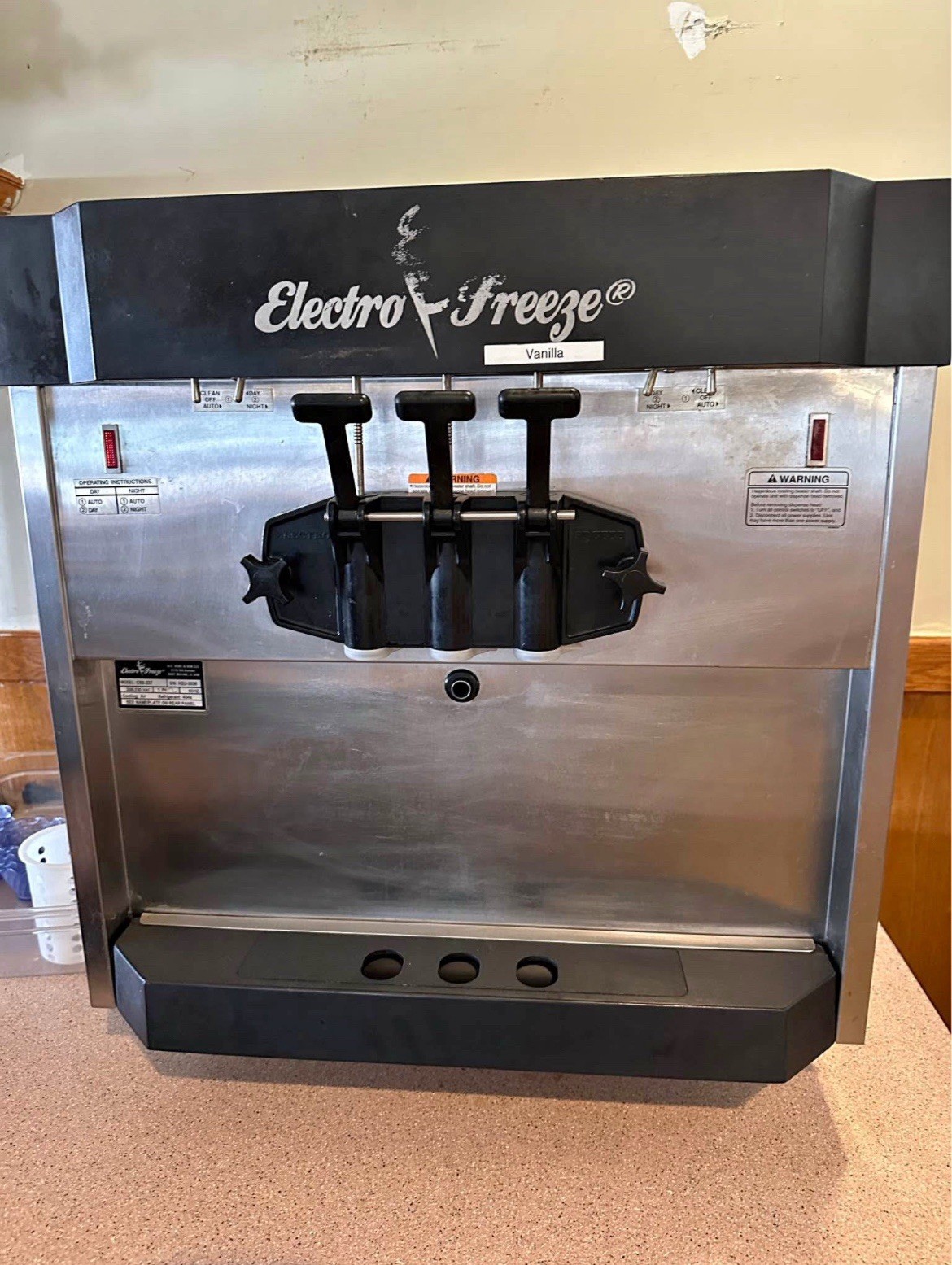 Electro Freeze Duke CS8-237 Counter Top Soft Serve Ice Cream Machine