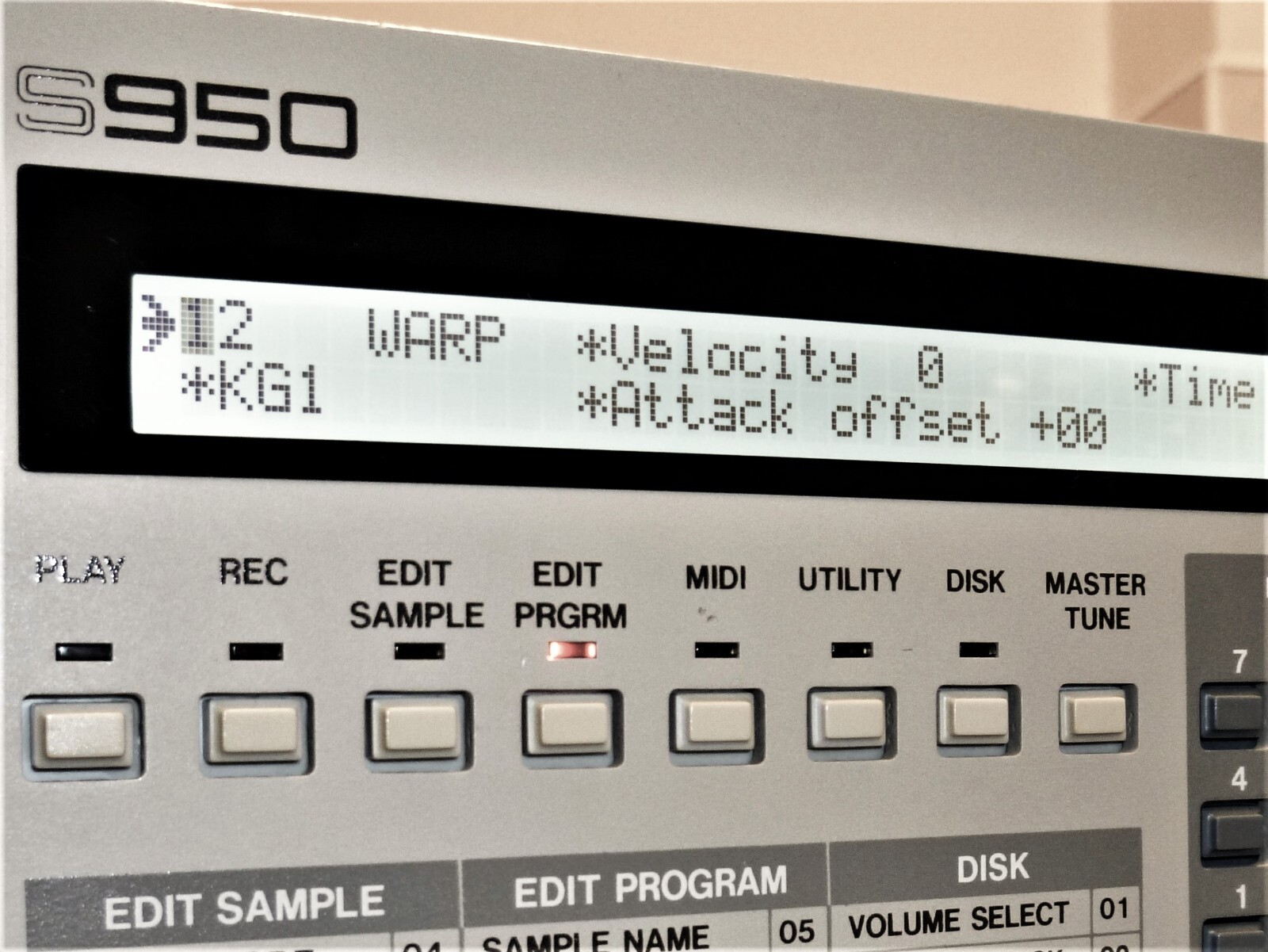 HIGH CONTRAST DISPLAY for AKAI S900 S950 SAMPLER EASY FIT NO US/EU CUSTOMS FEES