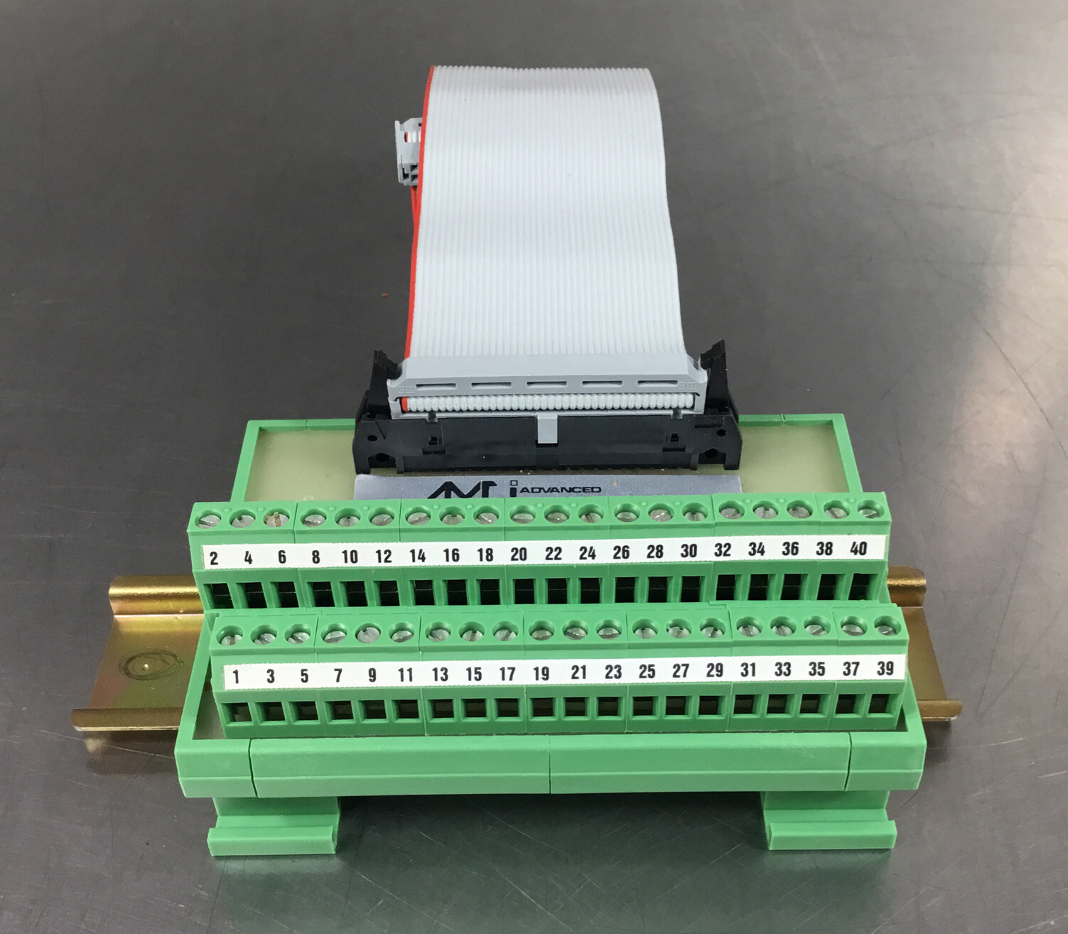 ADVANCED MICRO CONTROL IM-1 INTERFACE MODULE 6 INCH LONG MOUNTING RAIL 3C-11