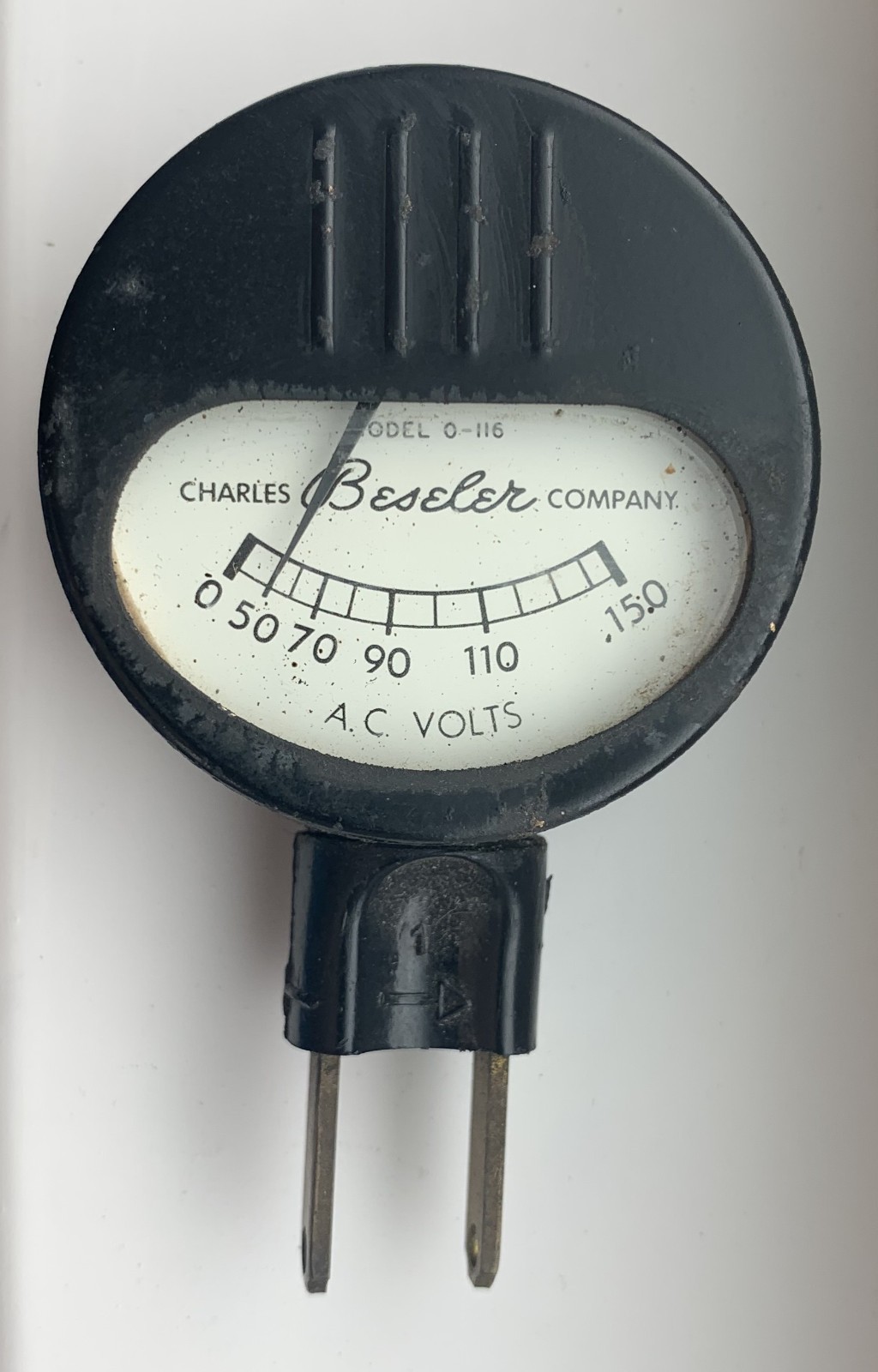 Vintage Charles Beseler Co. Model 0-116 Plug-In A/C Voltage Tester - Works Great