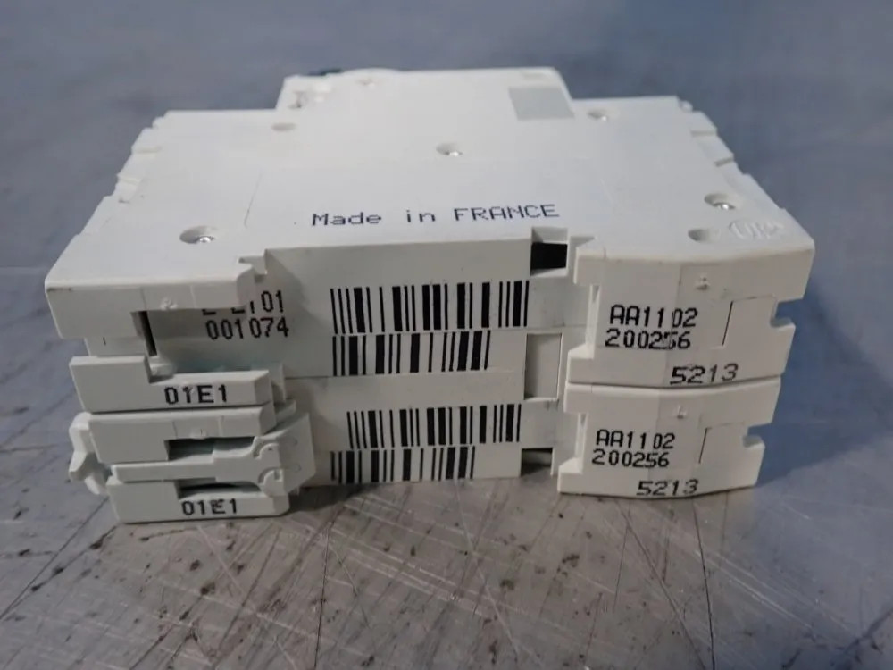 SCHNEIDER ELECTRIC MINIATURE SUPPLEMENTARY PROTECTOR 17447