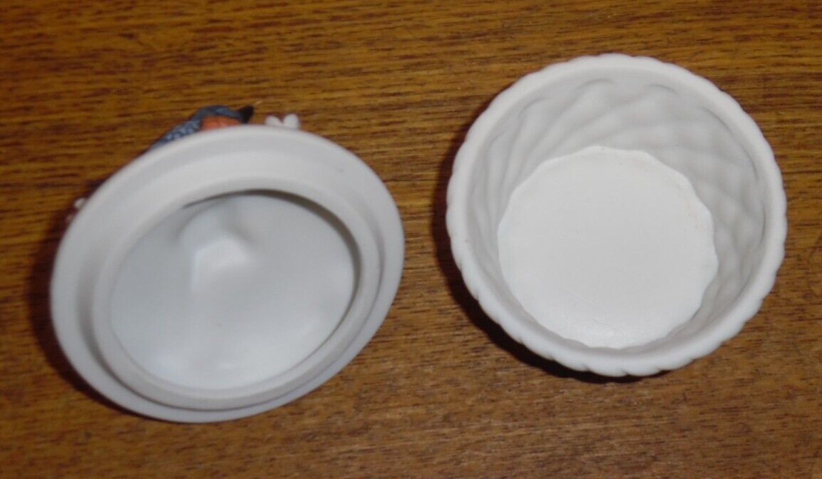 Lefton China 2575 Bird Trinket Box